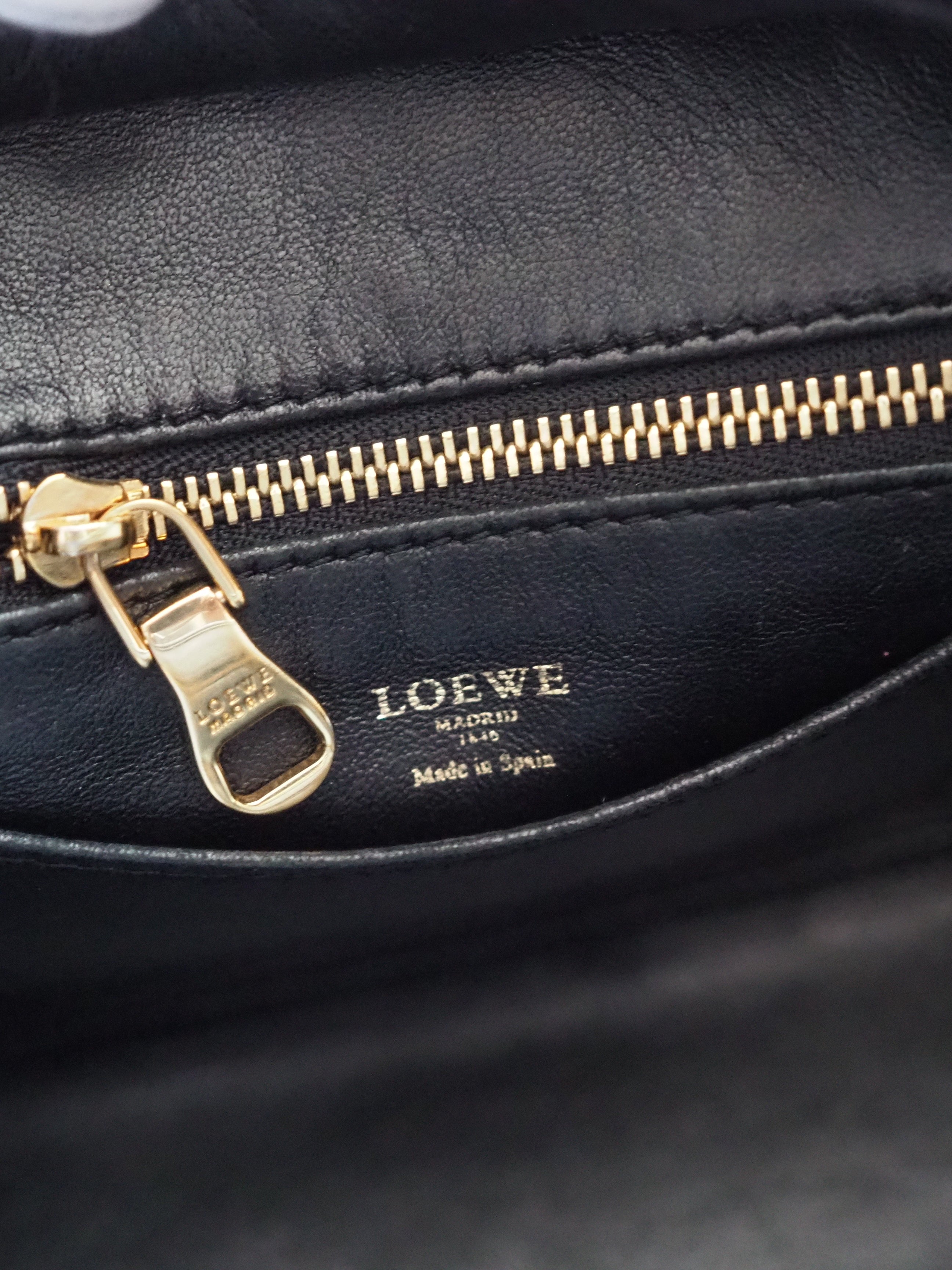 LOEWE Amazona 23 Mini Boston bag