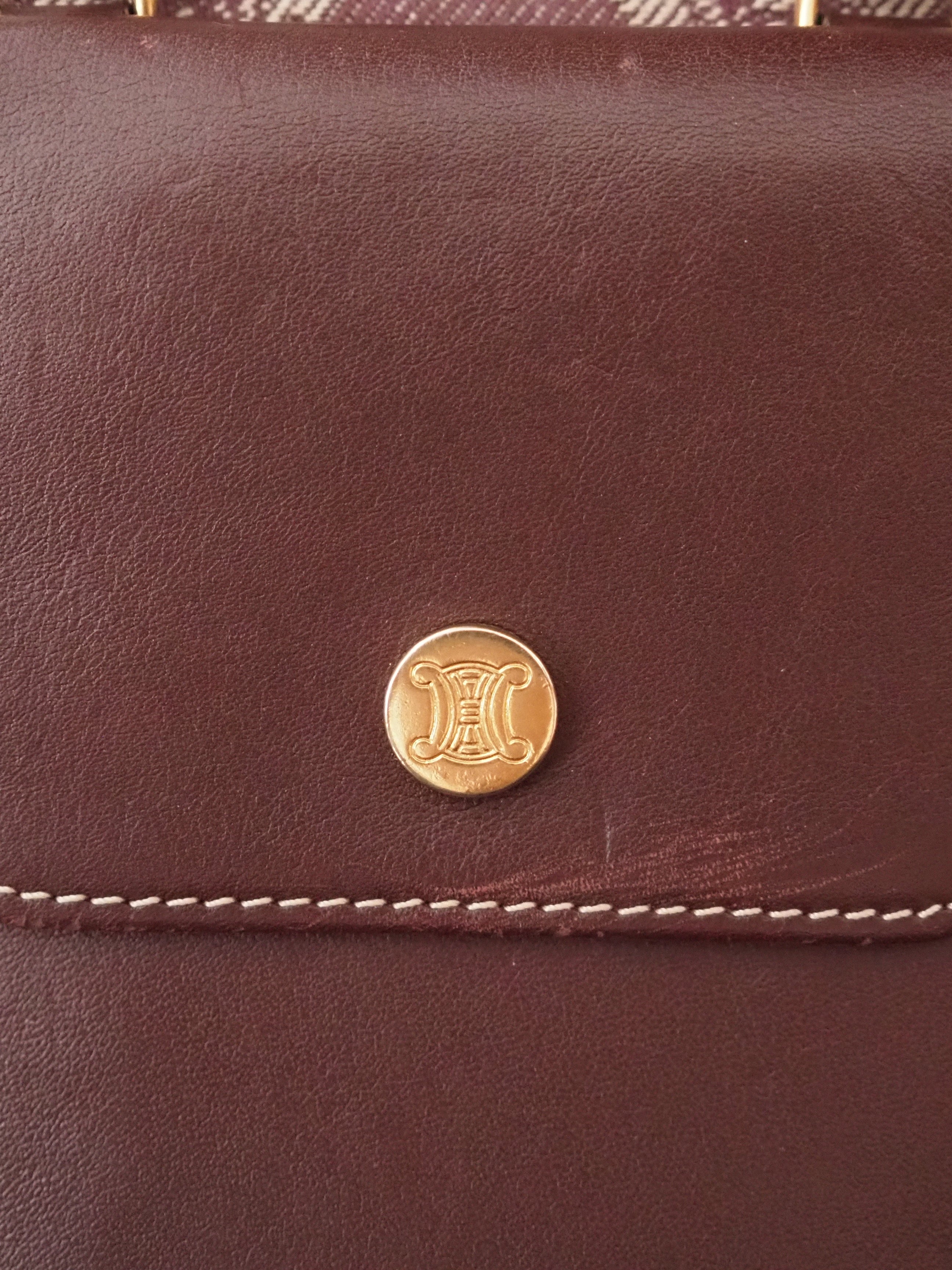 CELINE トリオンフ ショルダー ウォレット ポーチ