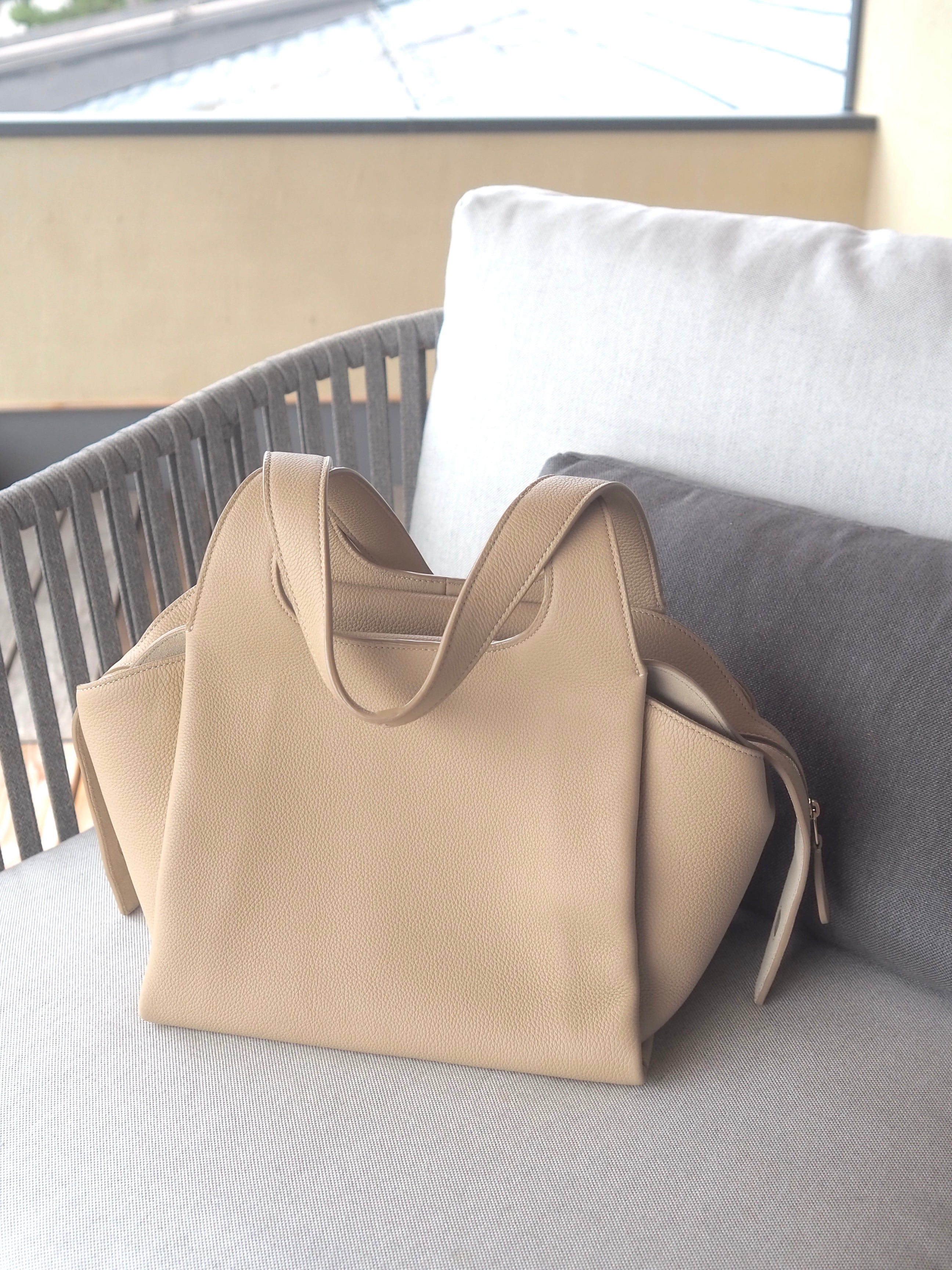 THE ROW TR1 Tote Bag