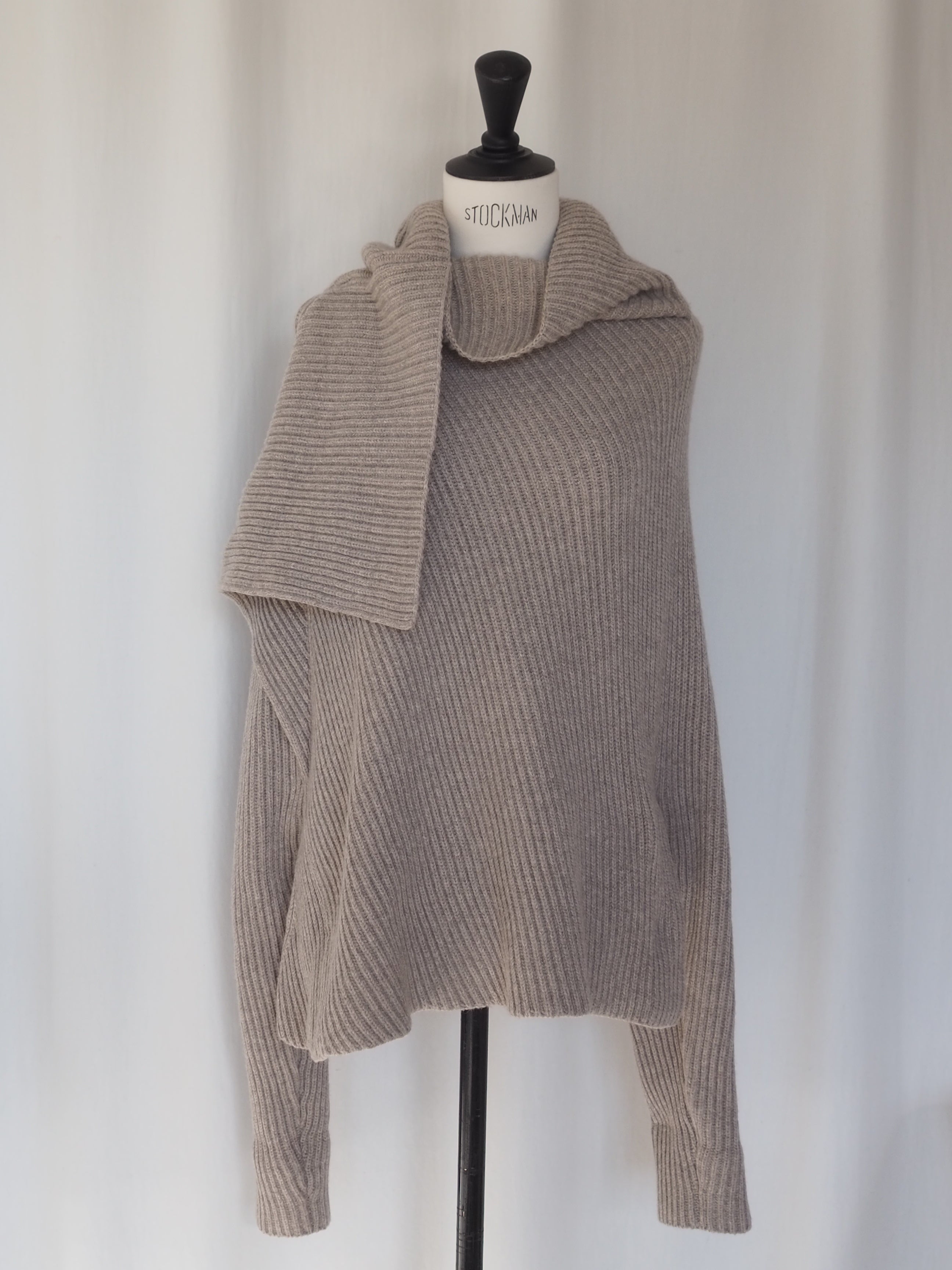 CÉLINE by Phoebe Philo Asymmetric Knit