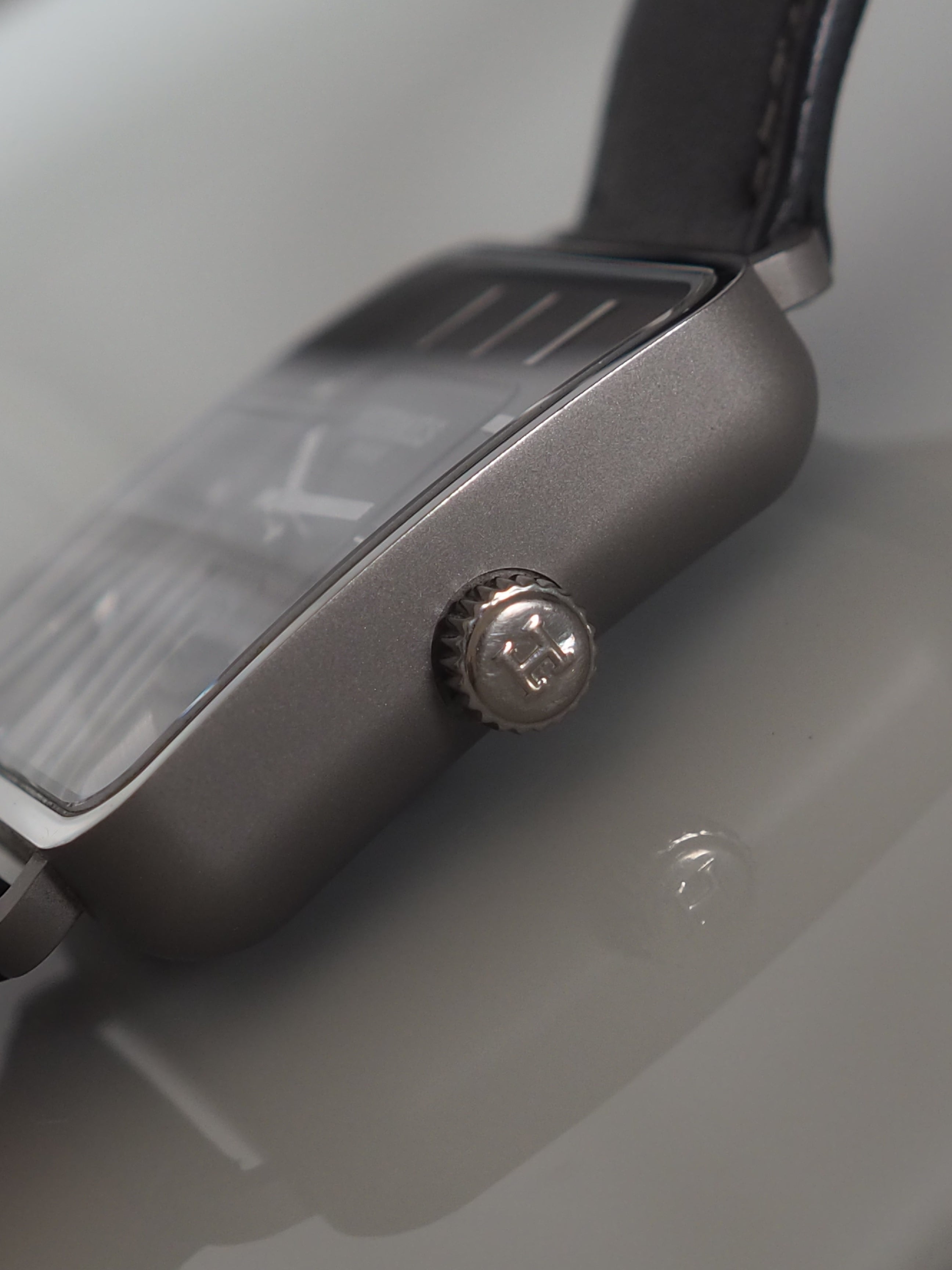 HERMÈS Carre H Watch