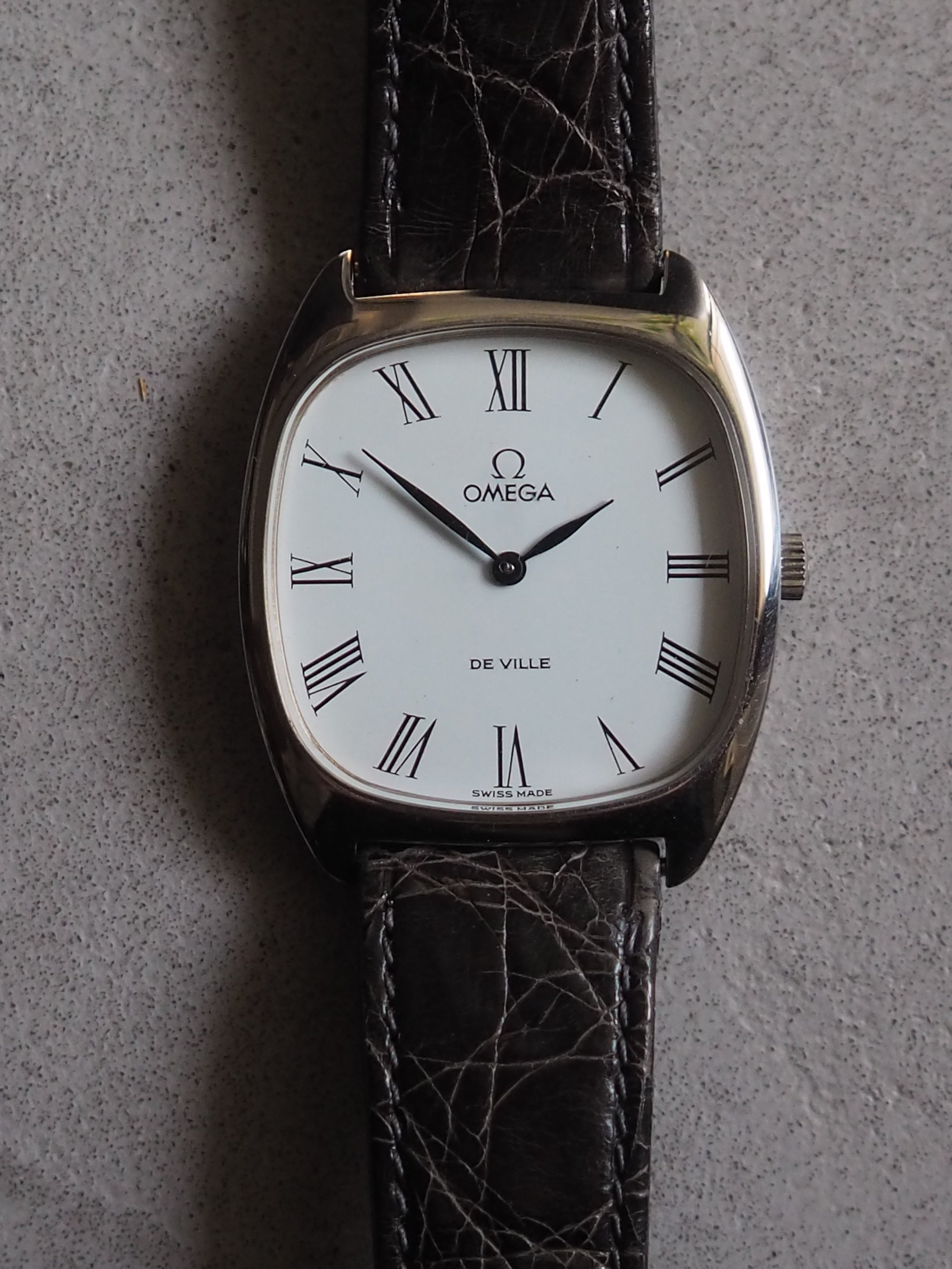 OMEGA DE VILLE Roman watch