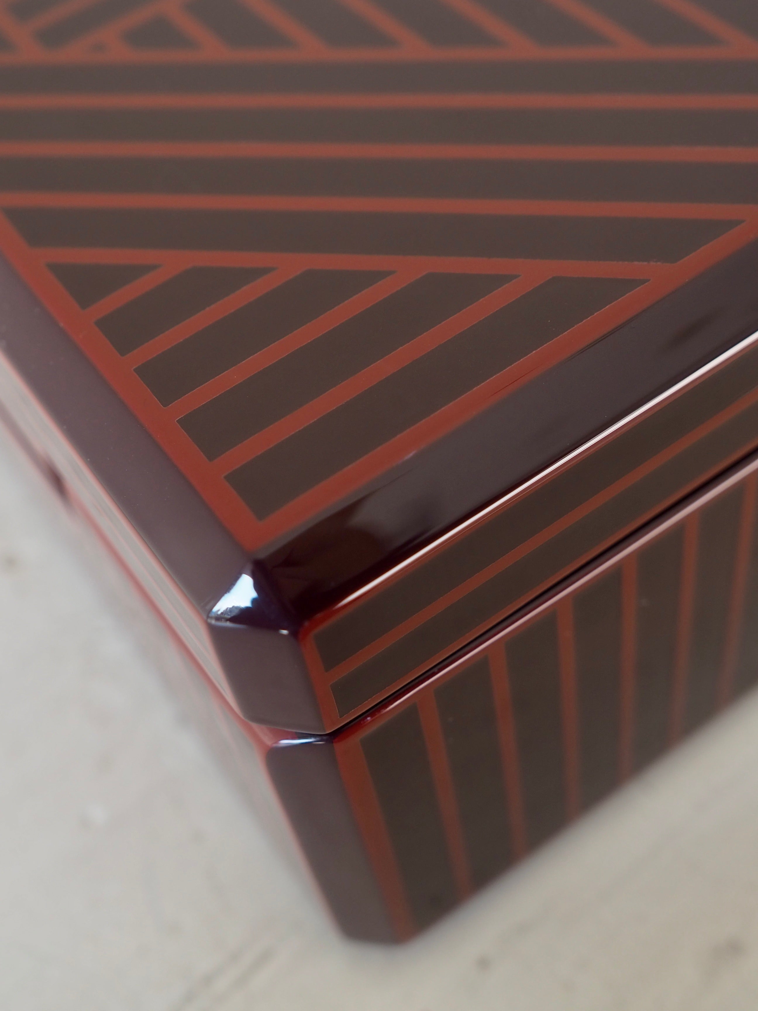 HERMÈS Facettes H Ruban Jewelry Box