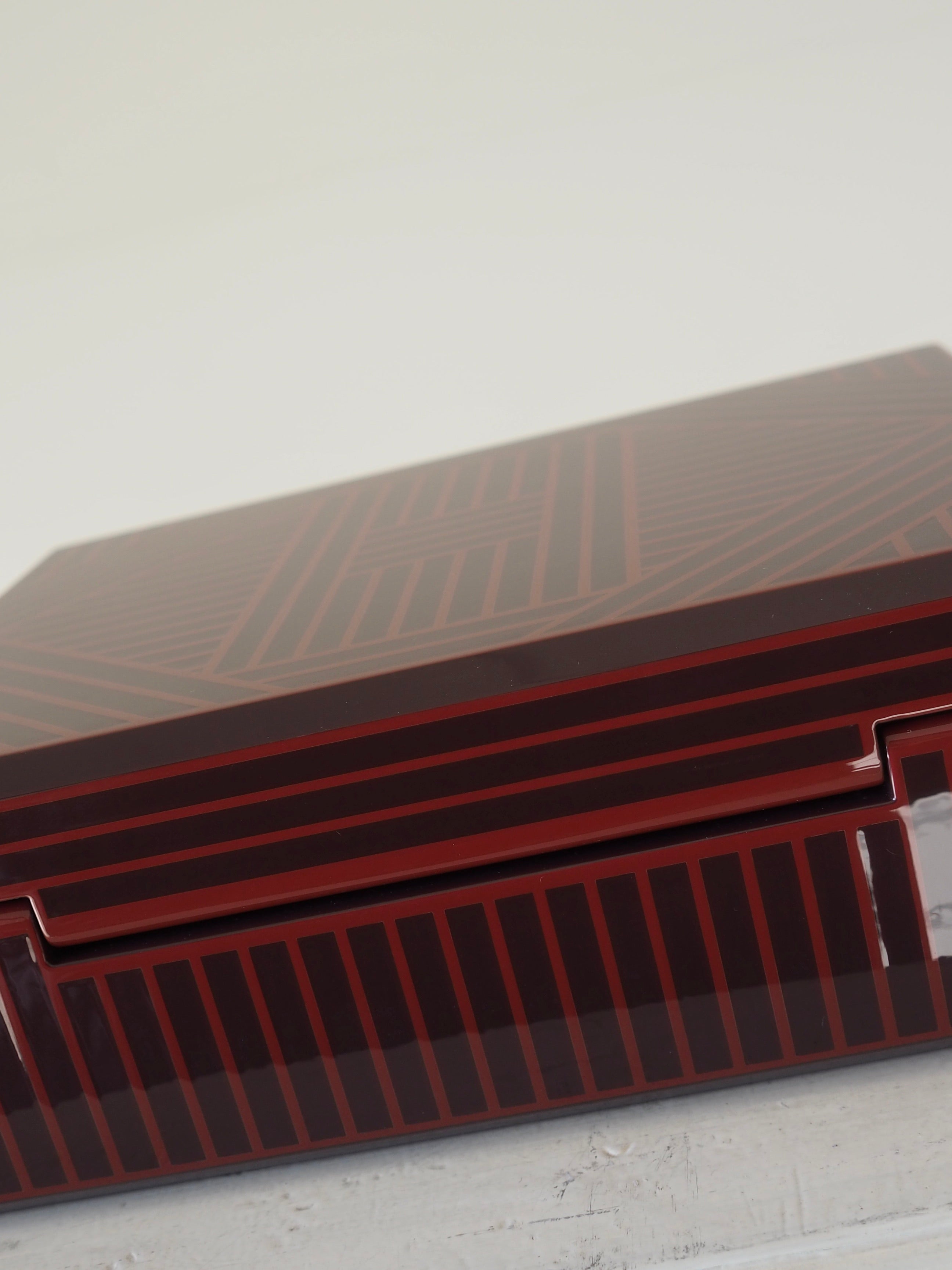 HERMÈS Facettes H Ruban Jewelry Box