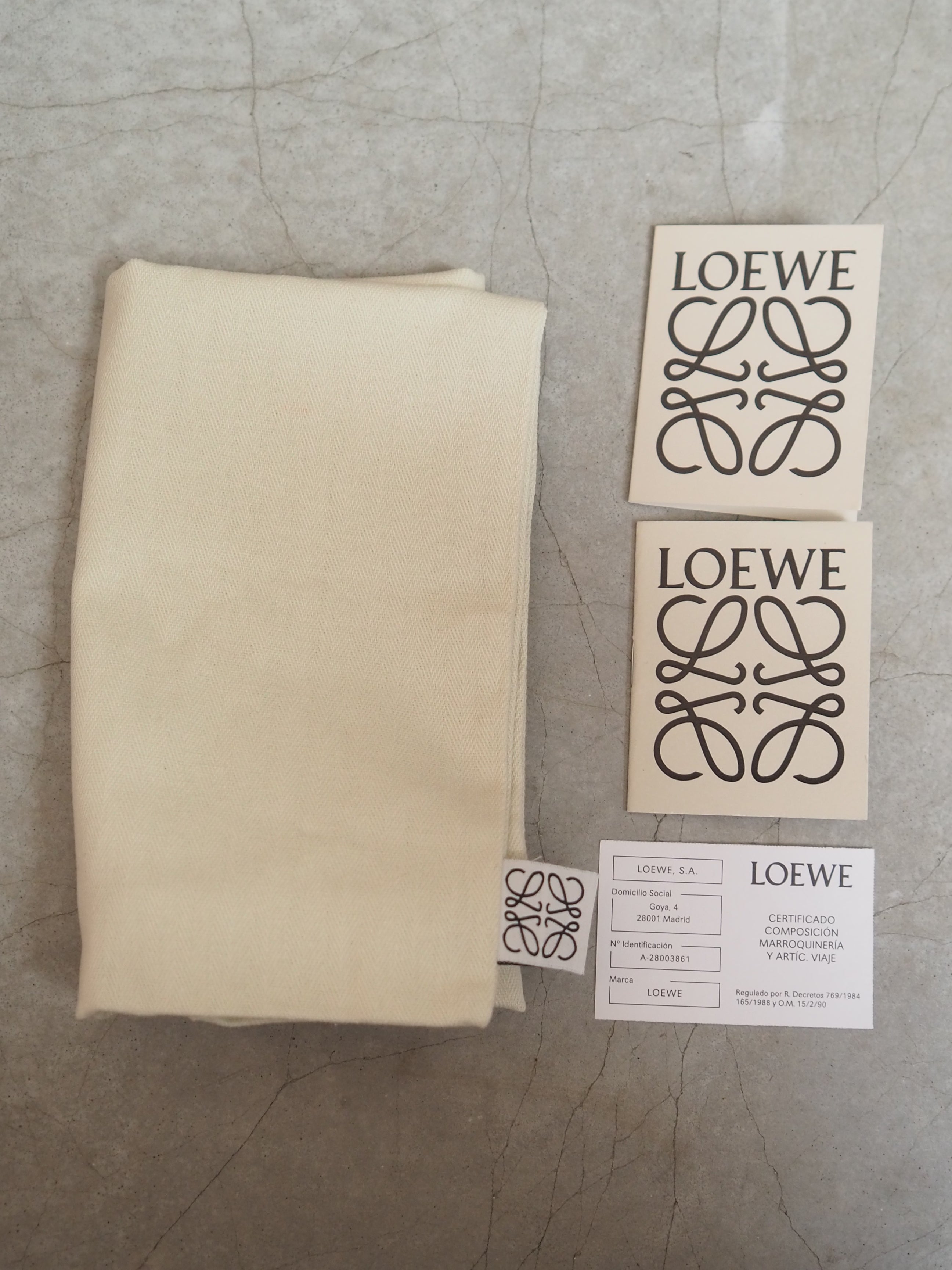 LOEWE Amazona 23 Mini Boston bag