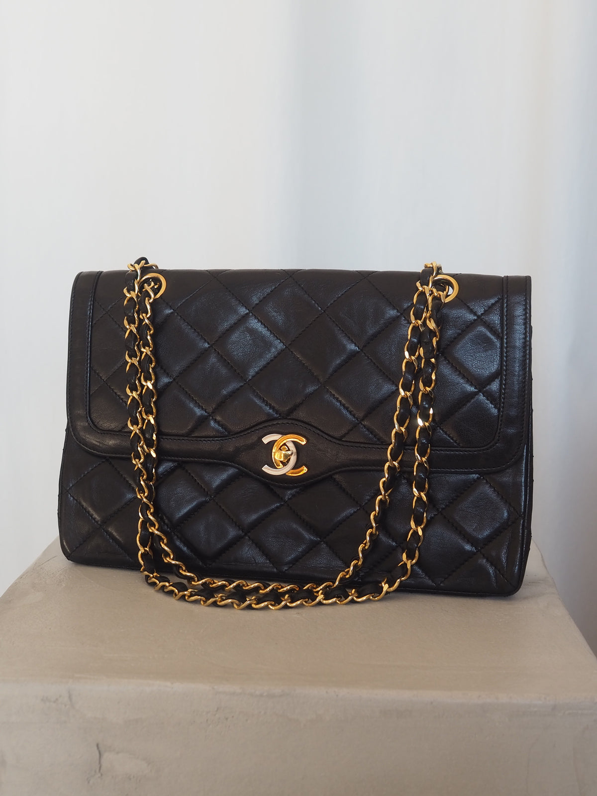 CHANEL シャネル マトラッセ パリ限定 チェーン ショルダーバッグ 