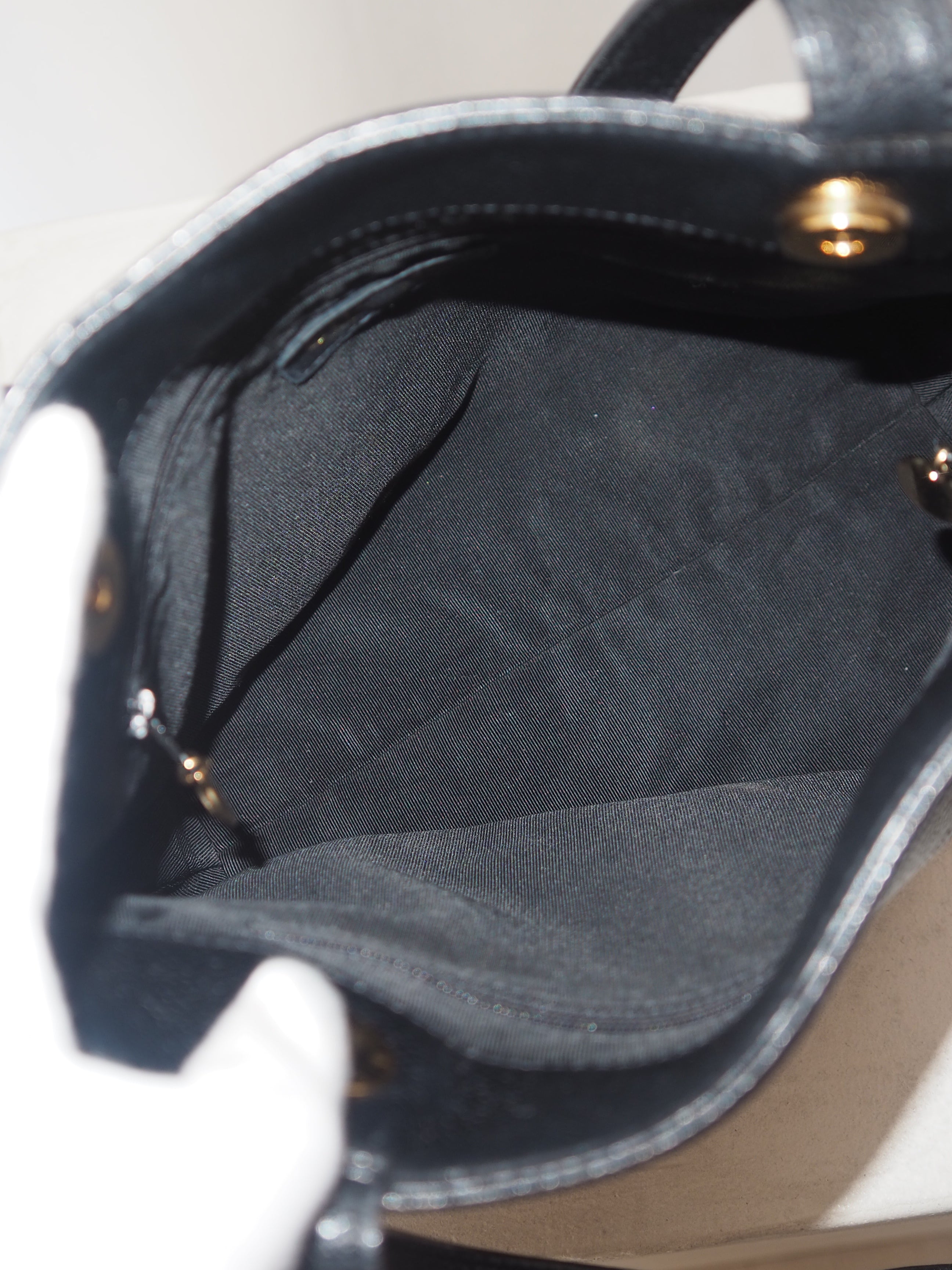 CHANEL COCO Caviar skin Tote bag