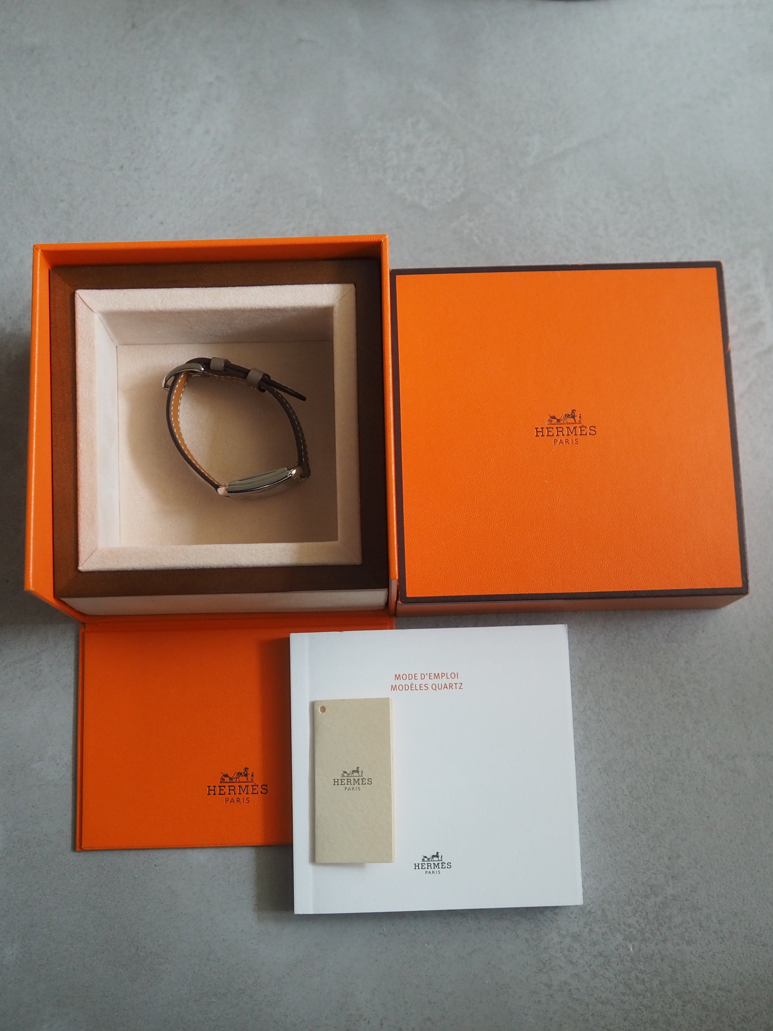 HERMÈS Cape Cod Watch Shell Dial