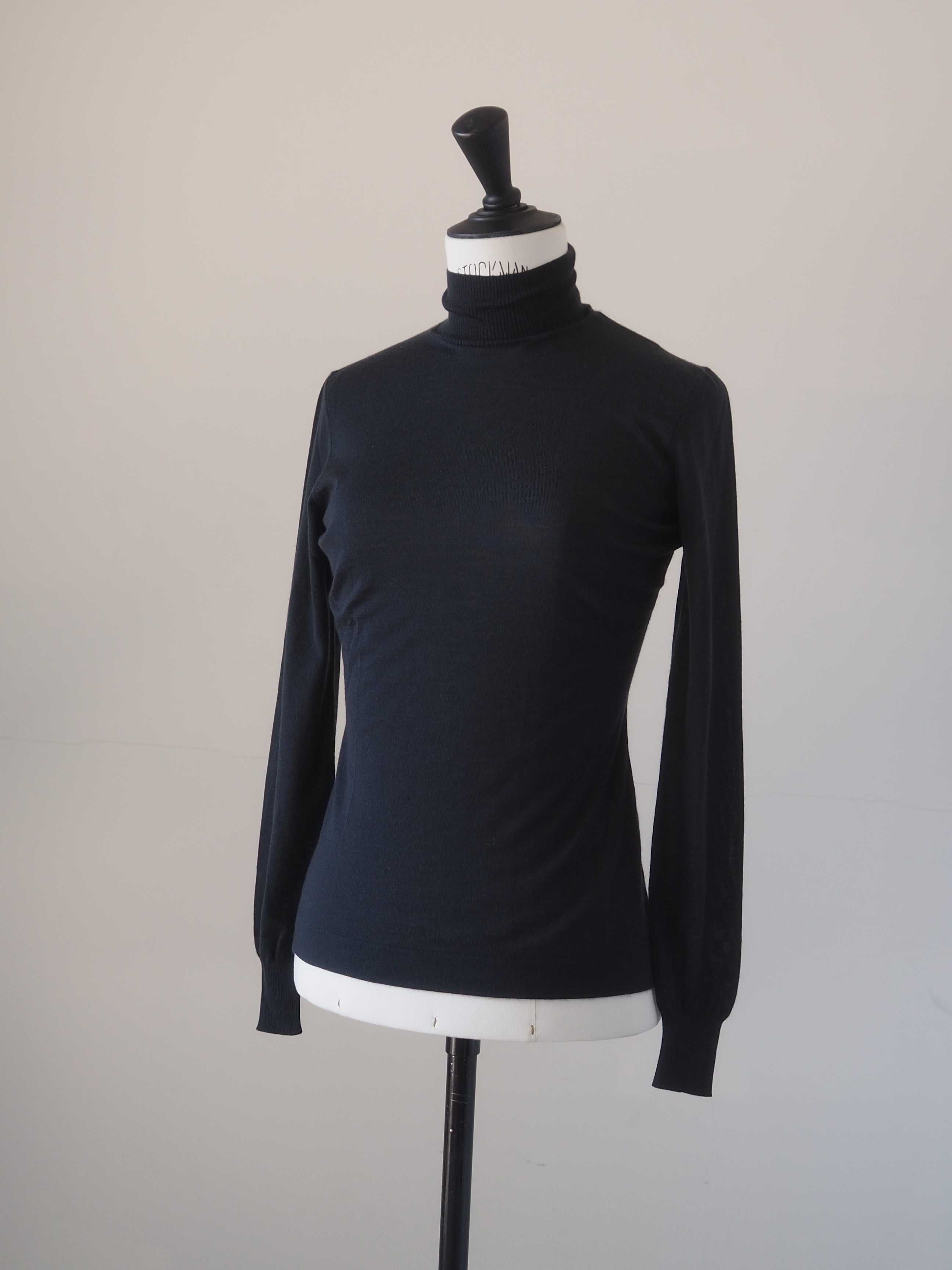 HERMÈS Cashmere High Neck Knit