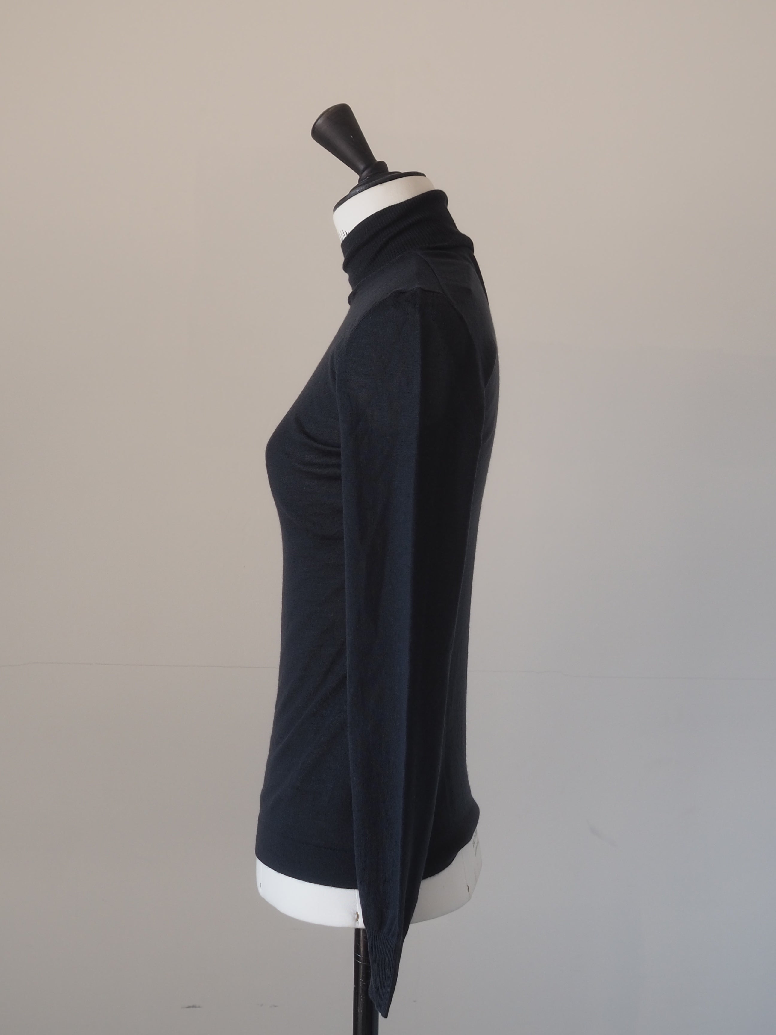 HERMÈS Cashmere High Neck Knit