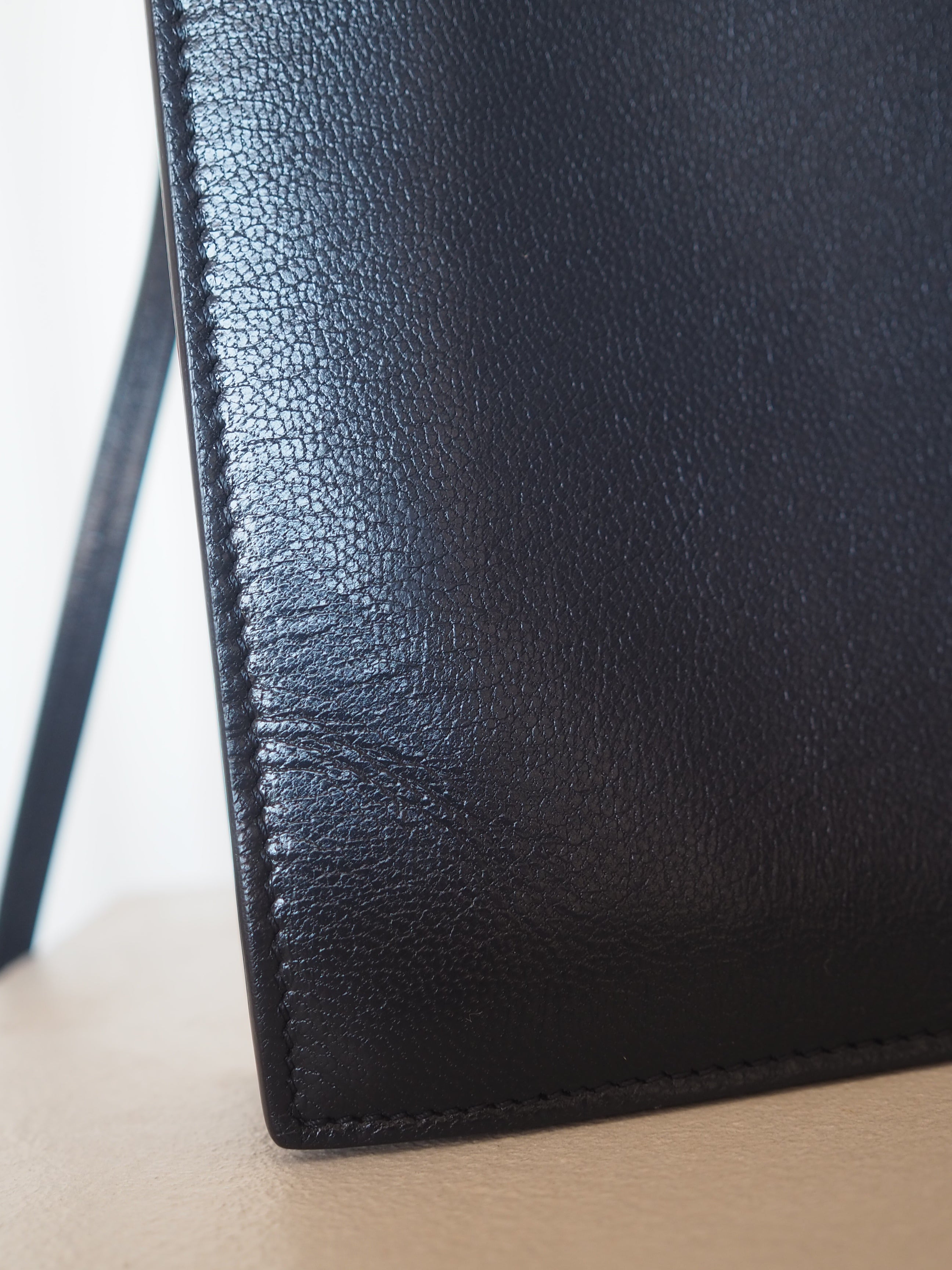 CÉLINE Clasp Shoulder Bag