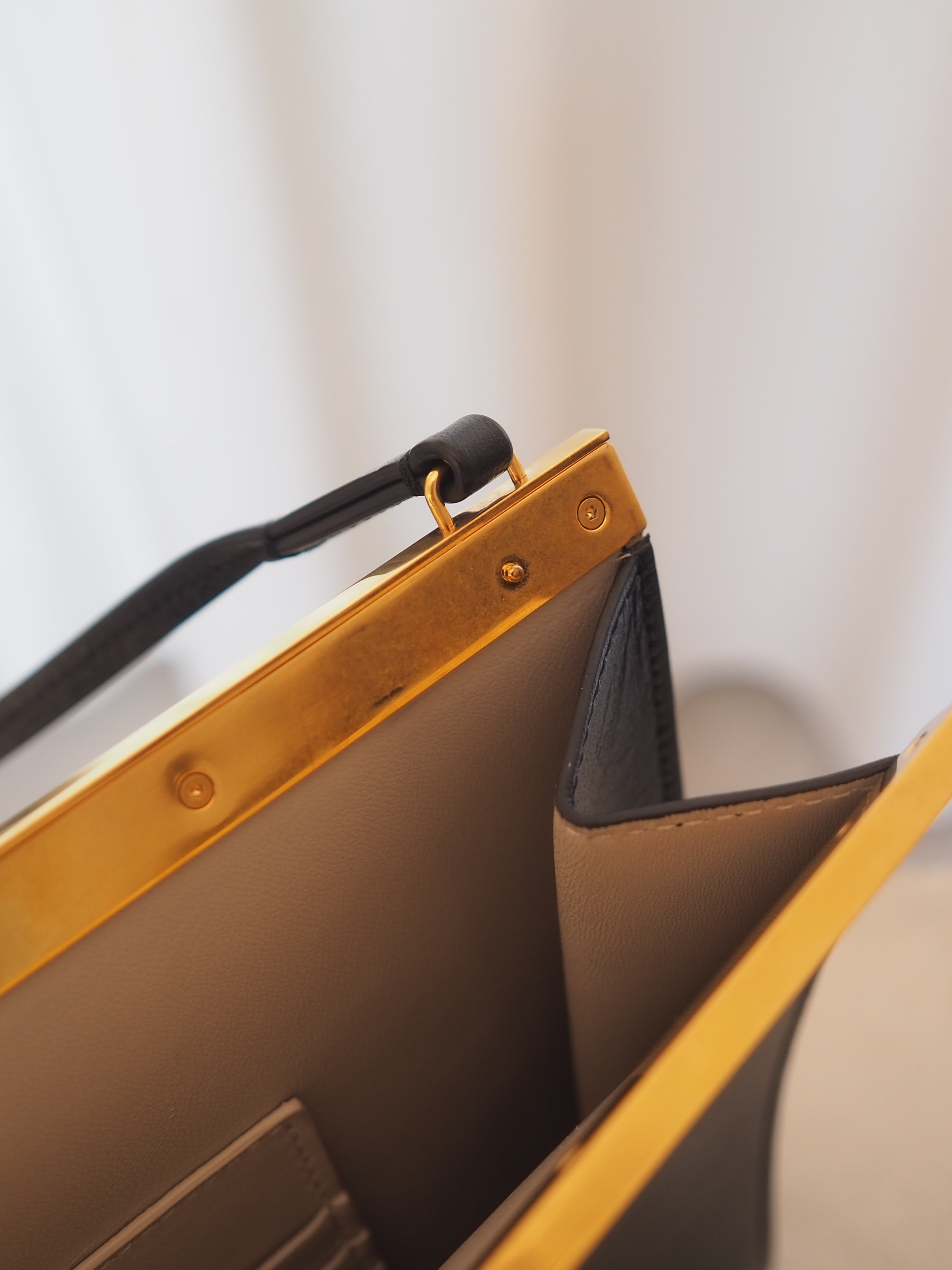 CÉLINE Clasp Shoulder Bag