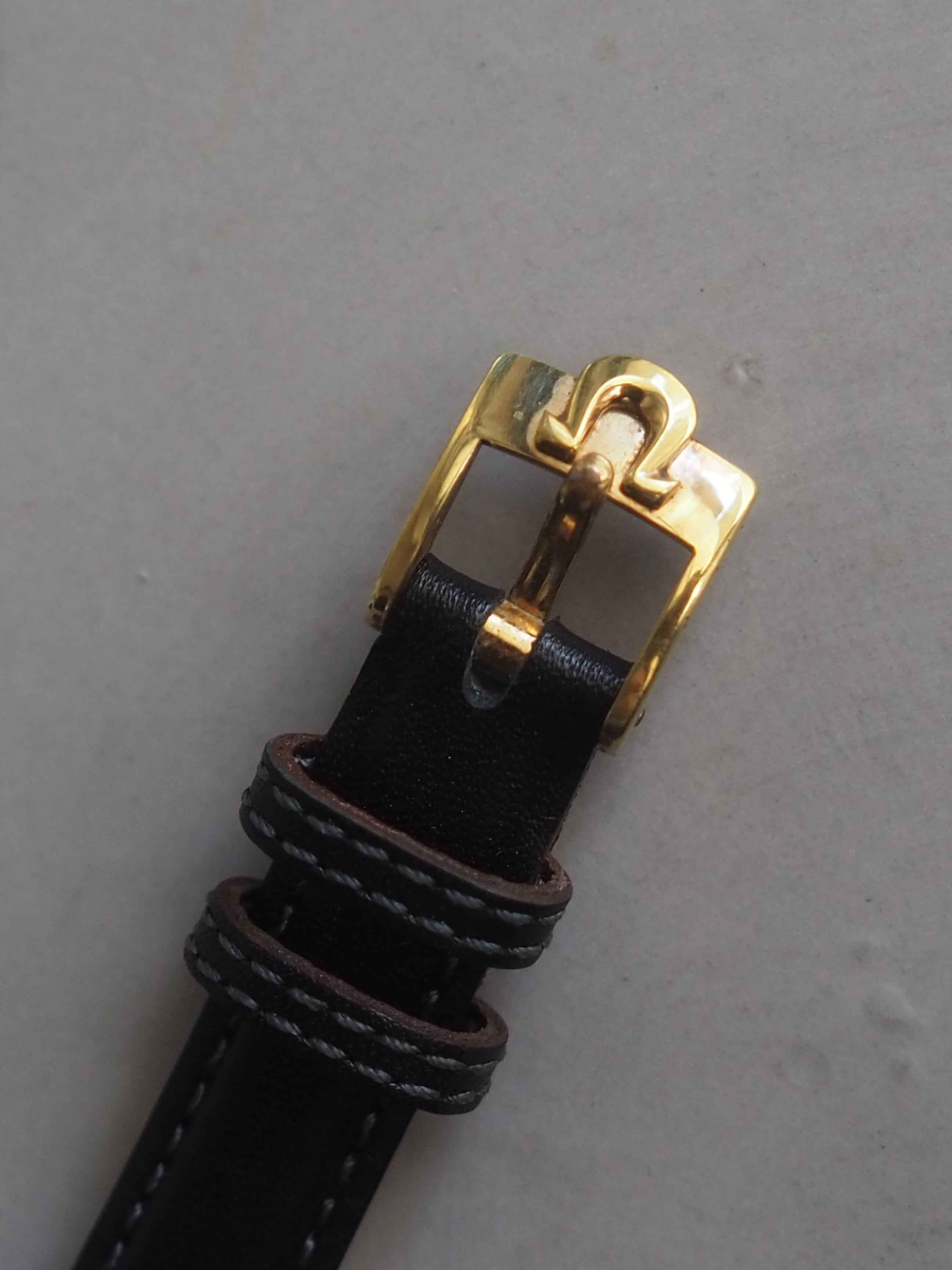 OMEGA Genève Square Watch