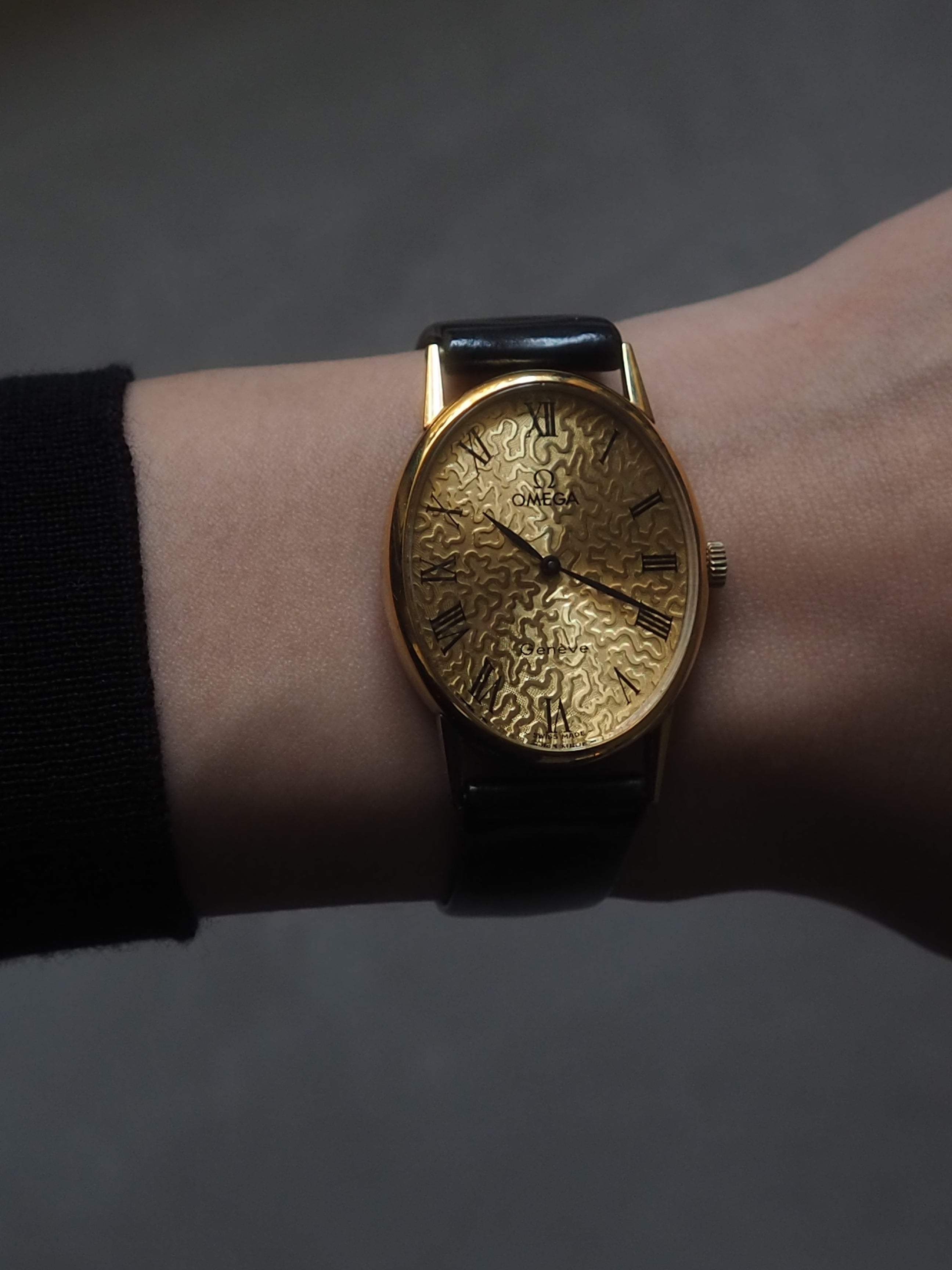 OMEGA Genève Textured Dial Watch