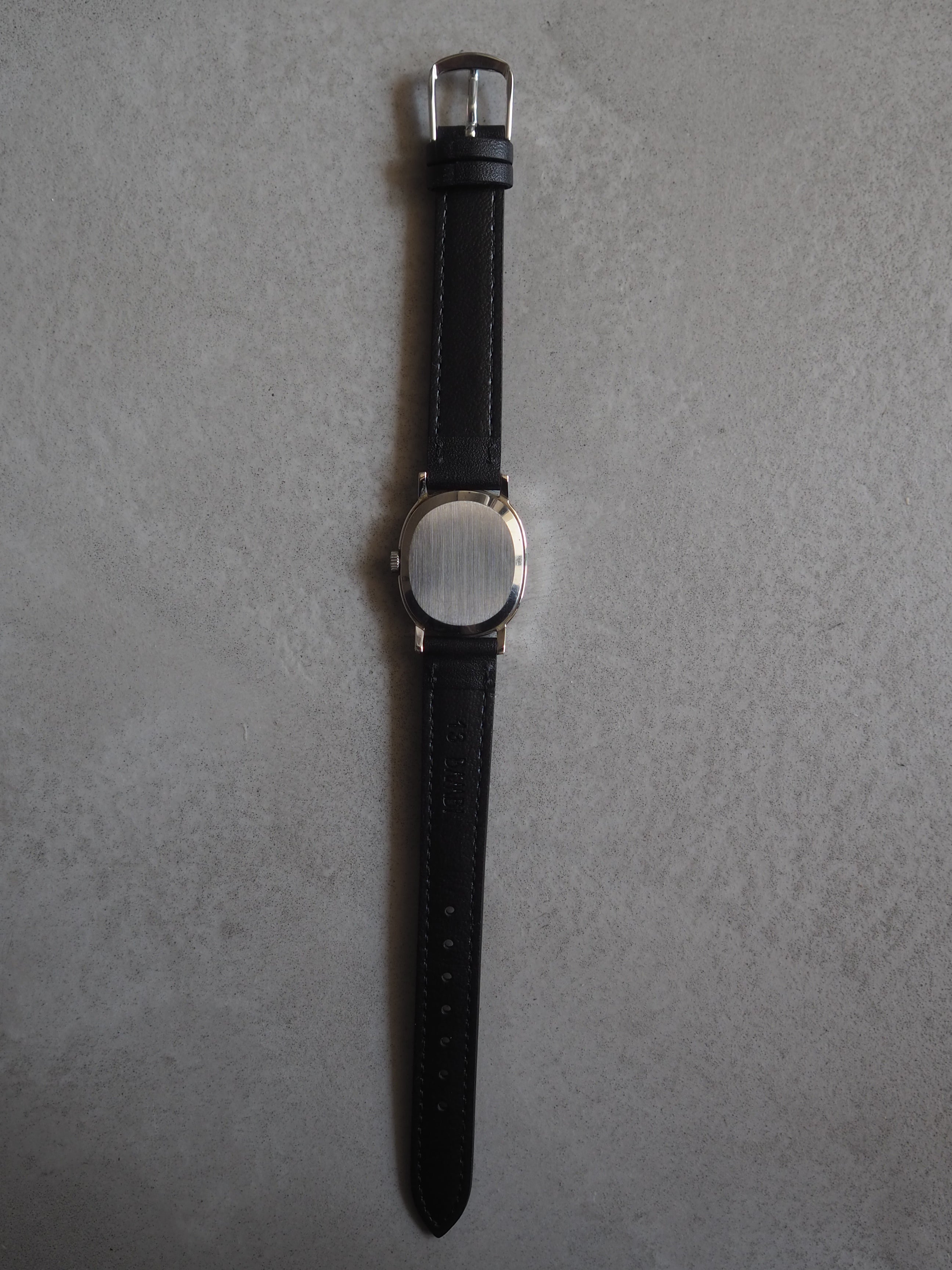 OMEGA DE VILLE Oval Watch