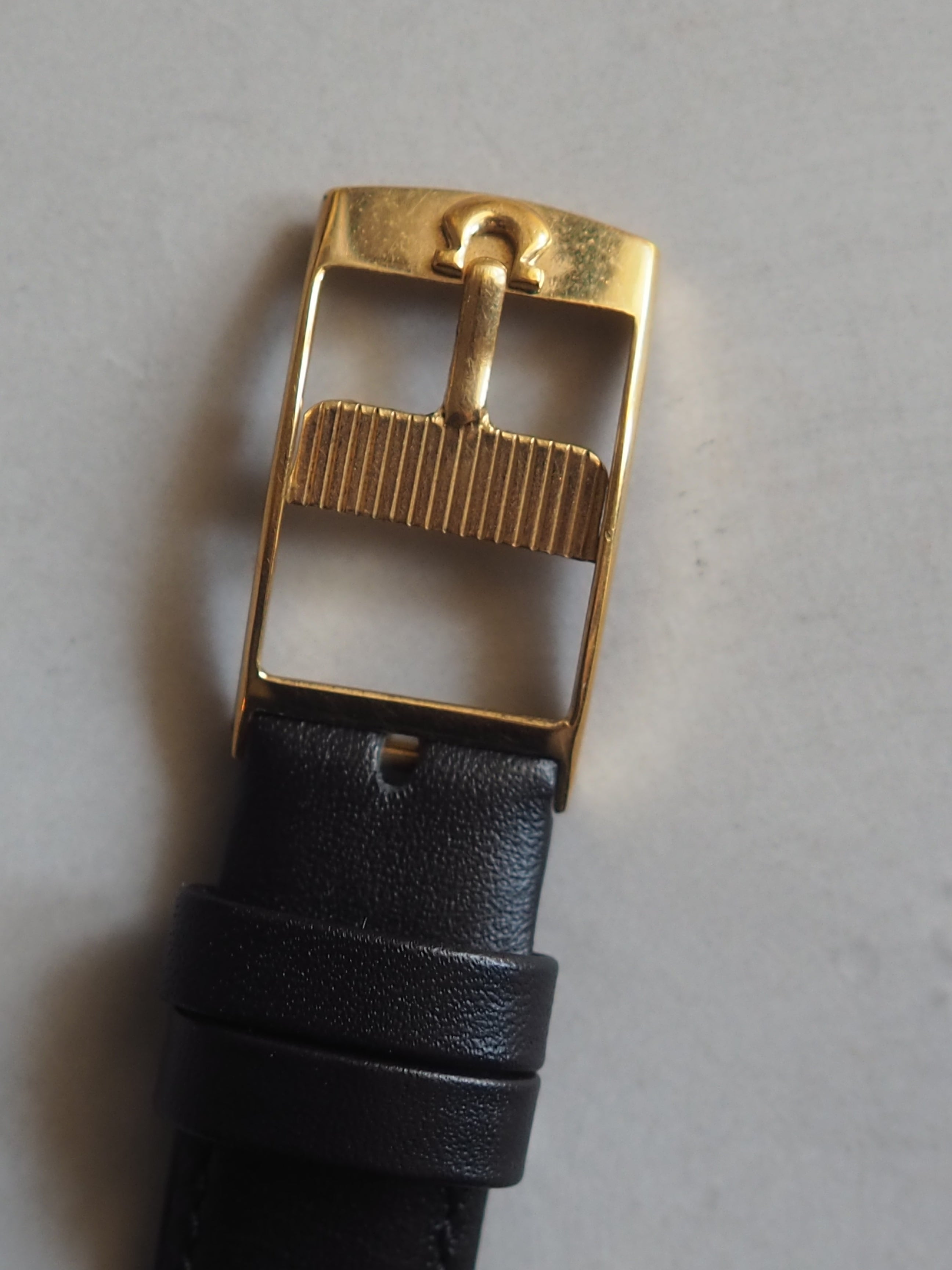 OMEGA De Ville Tonneau Watch