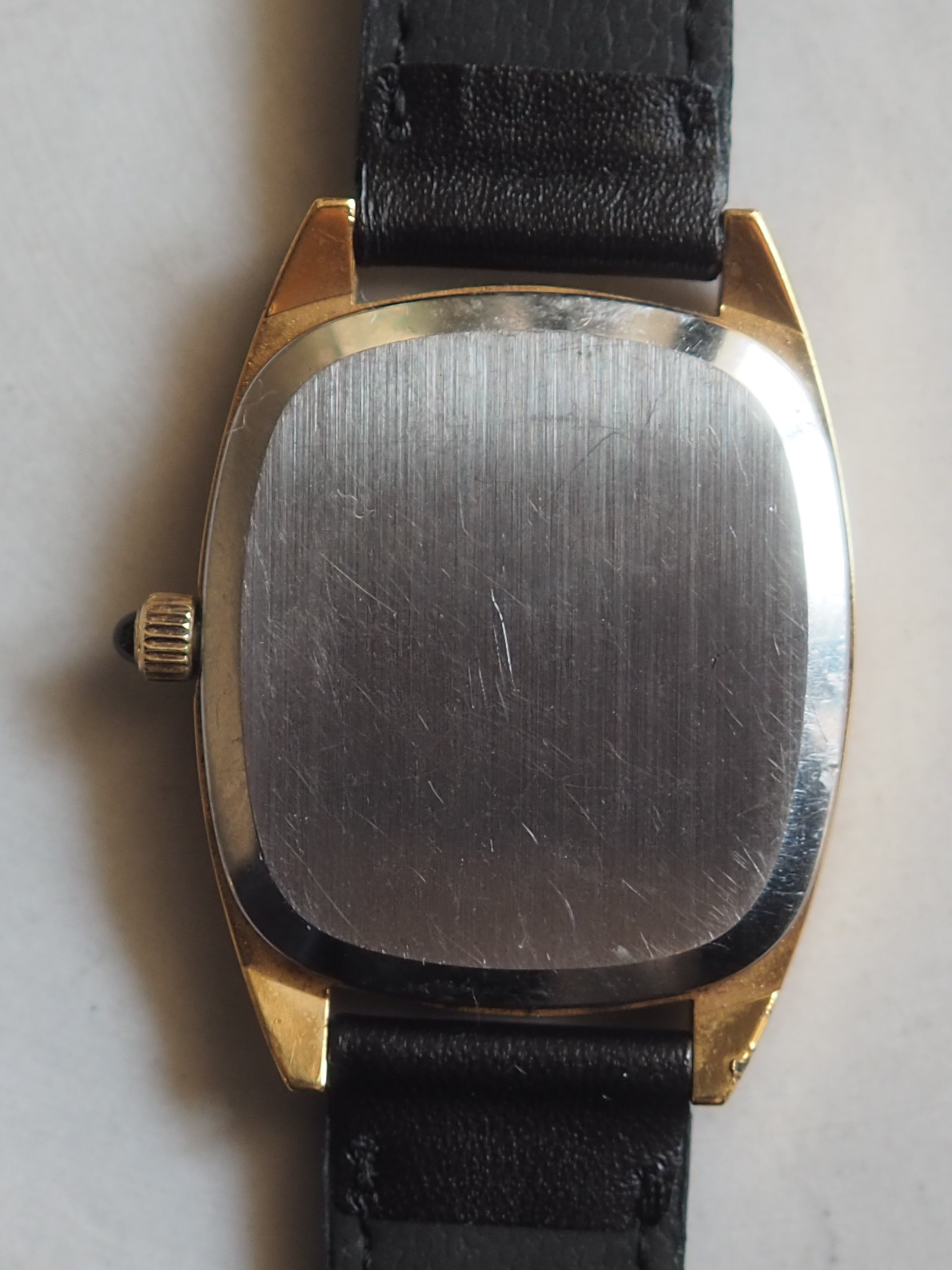 OMEGA De Ville Tonneau Watch