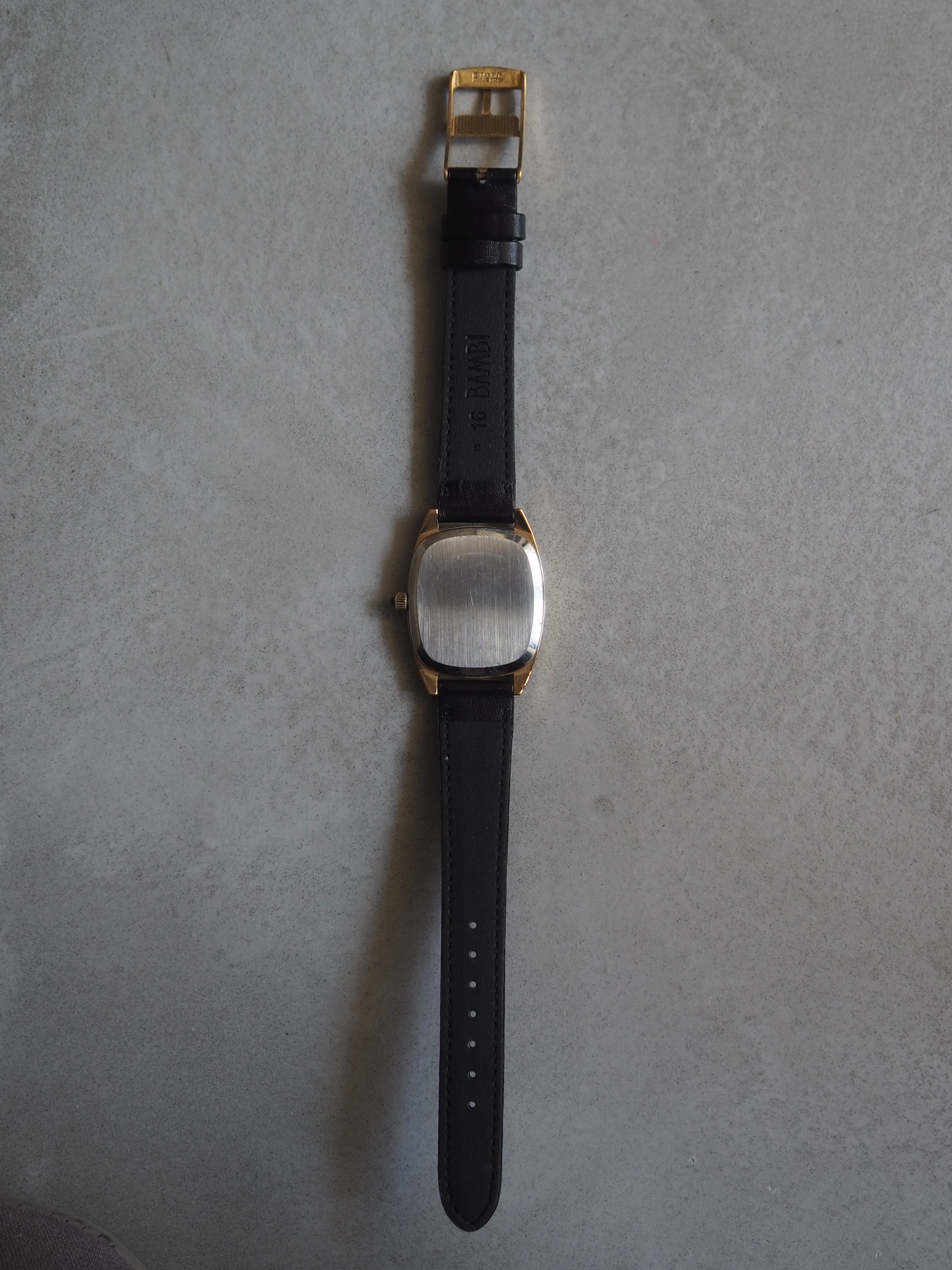 OMEGA De Ville Tonneau Watch