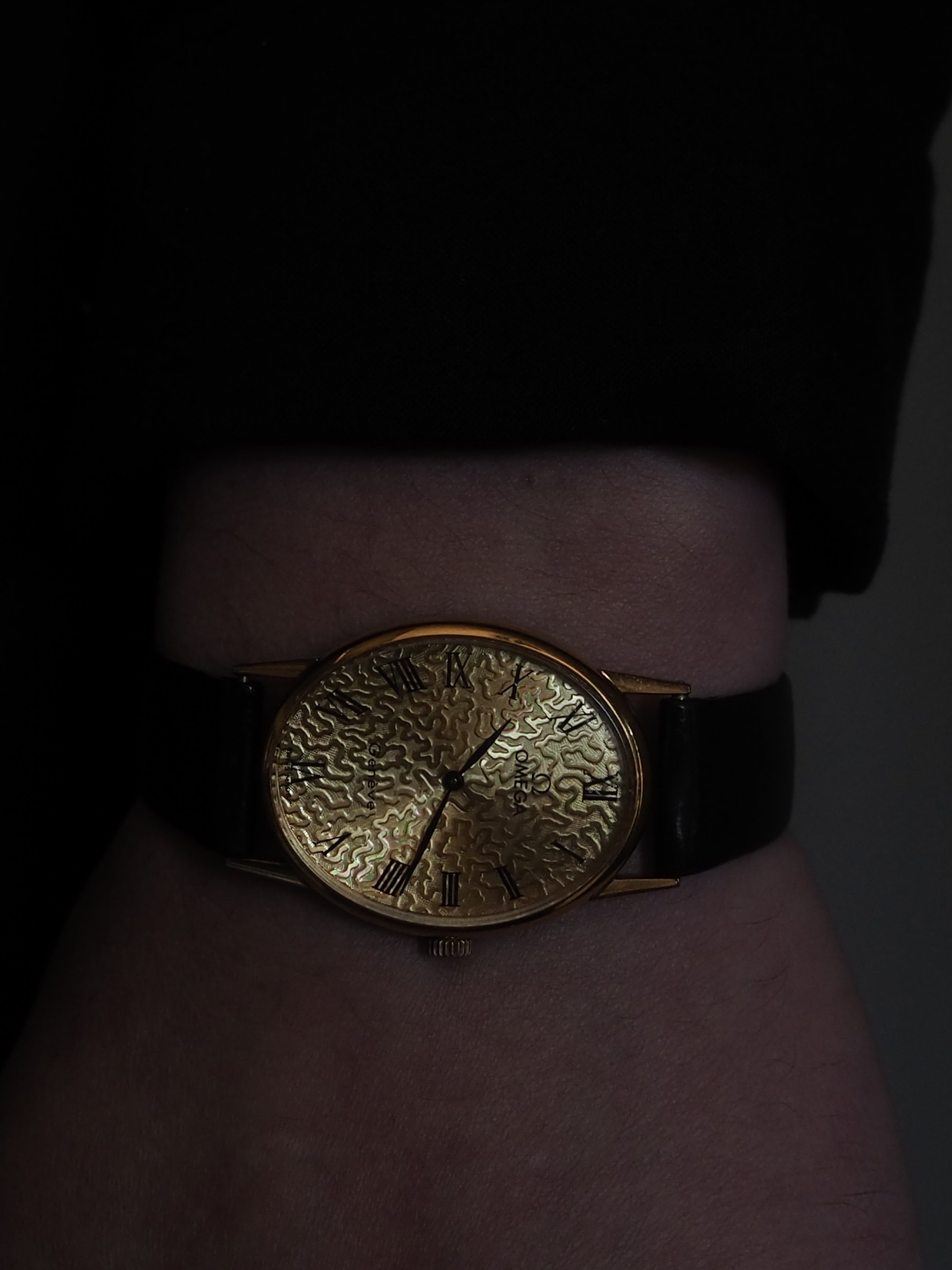 OMEGA Genève Textured Dial Watch