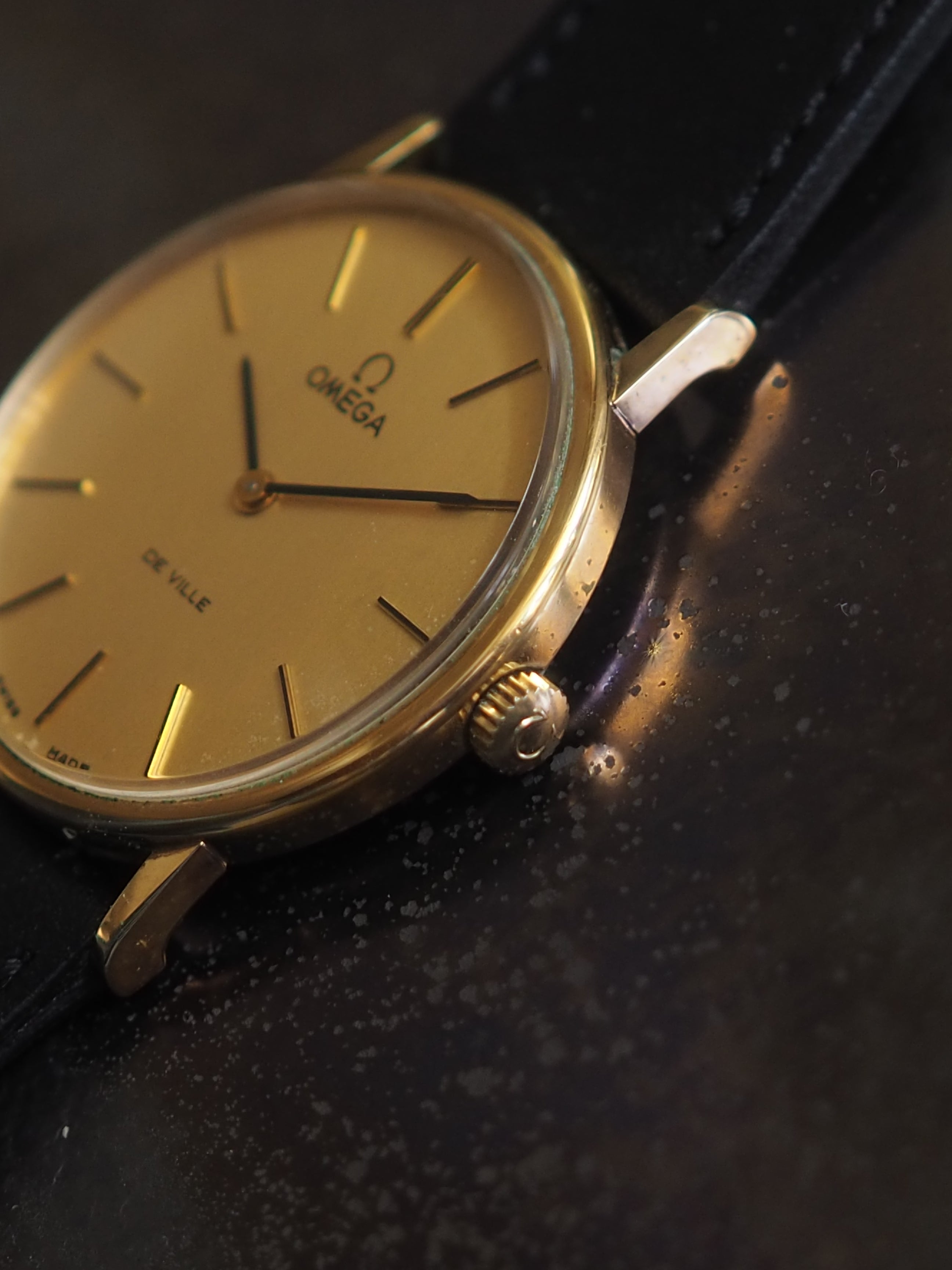 OMEGA De Ville Round Watch
