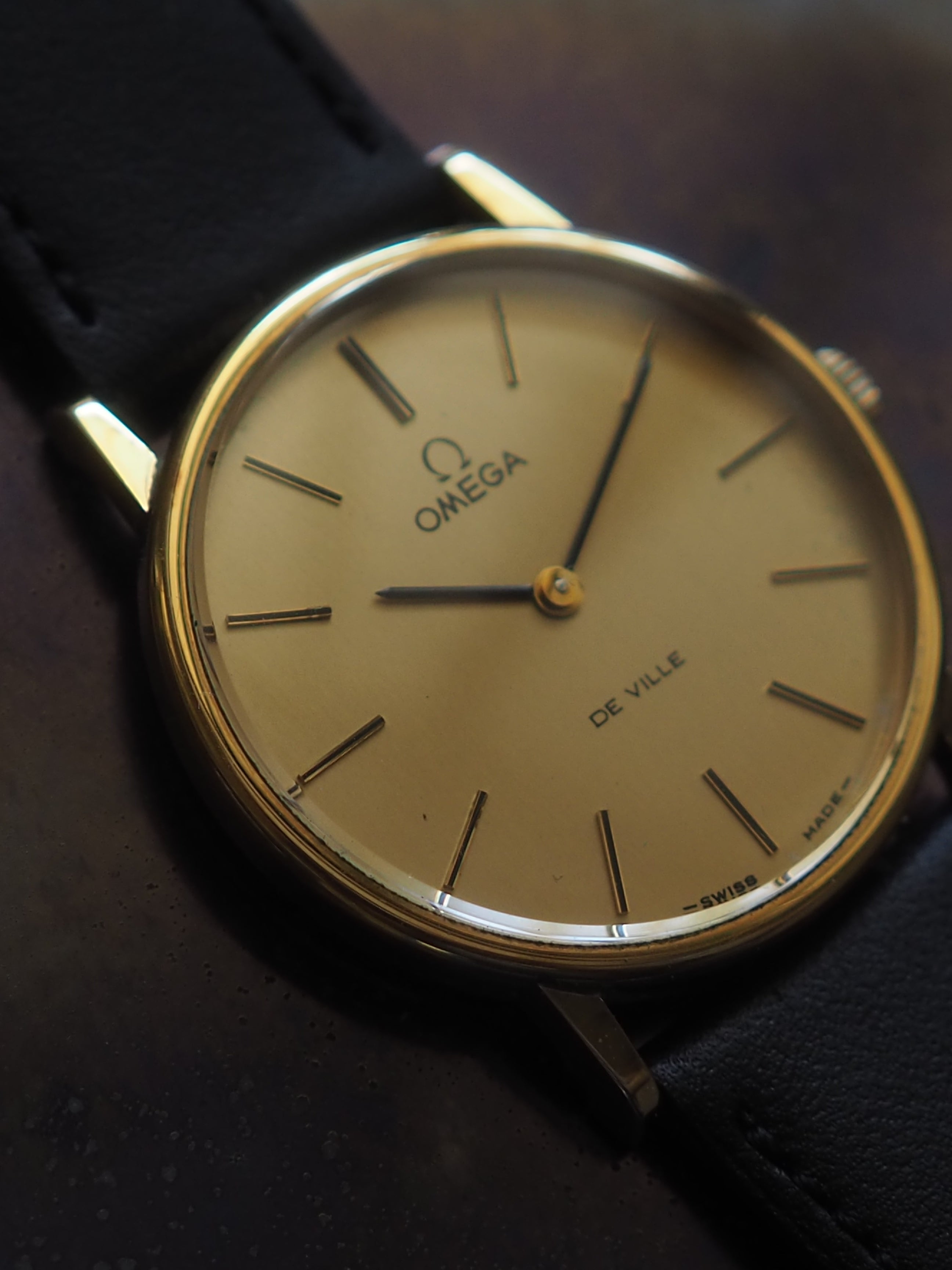 OMEGA De Ville Round Watch