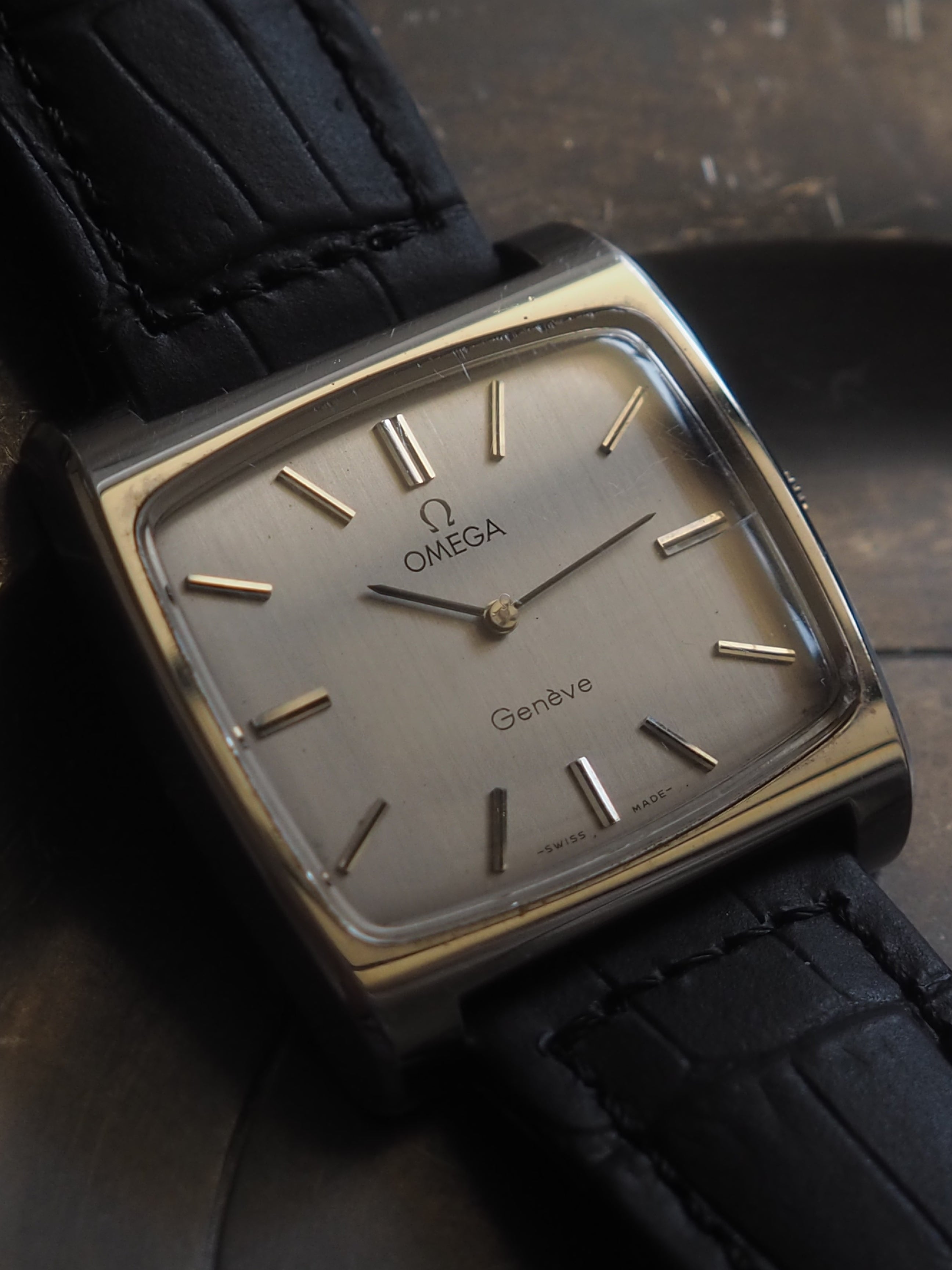 OMEGA Genève TV case Watch