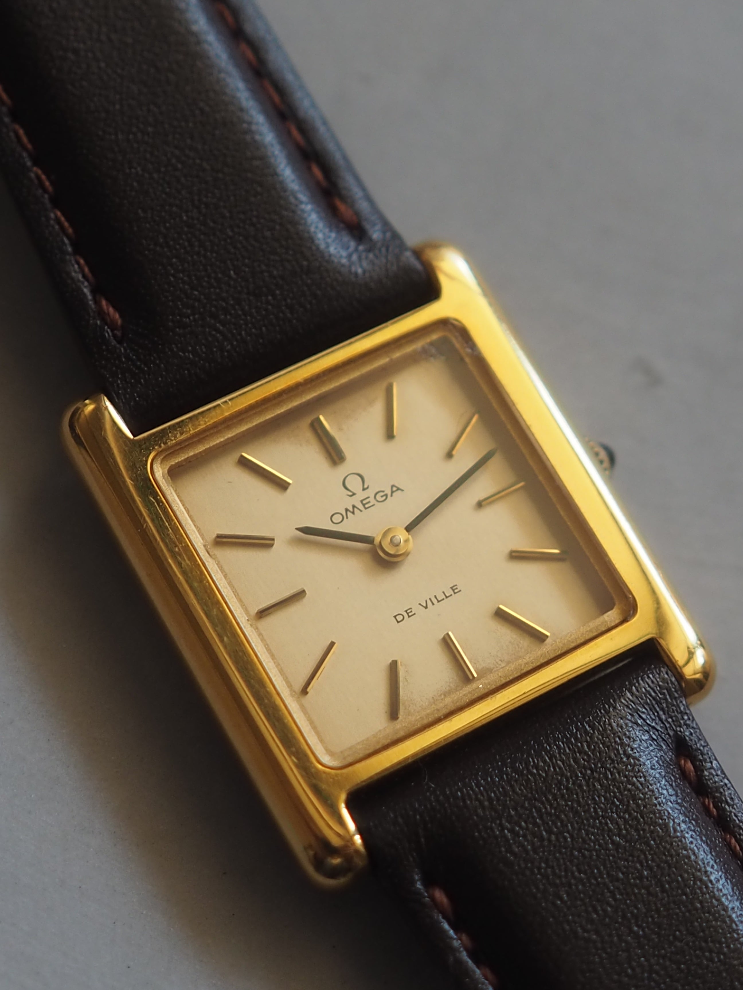 OMEGA Genève Square Watch