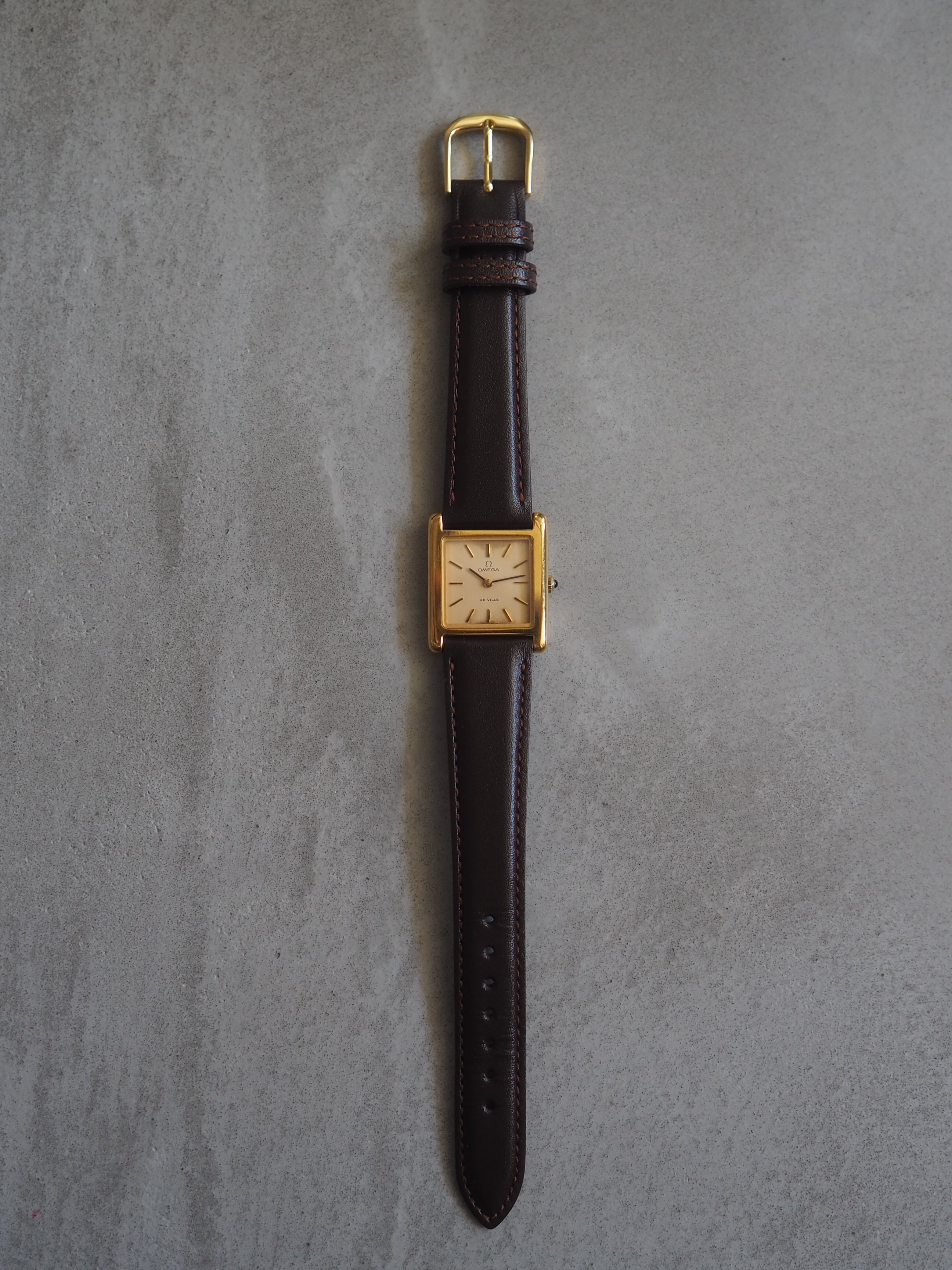 OMEGA Genève Square Watch