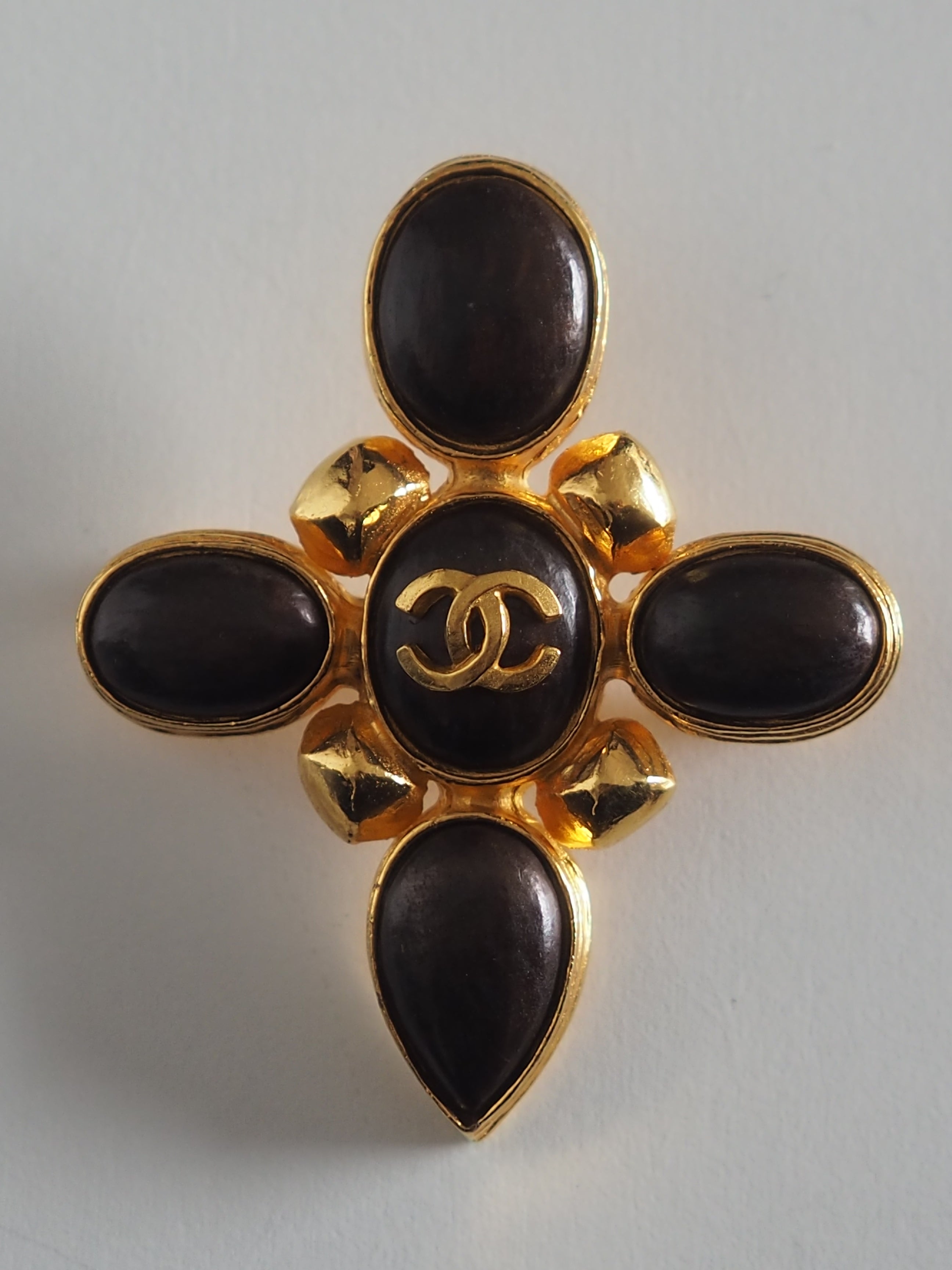 CHANEL COCO Color Stone Brooch