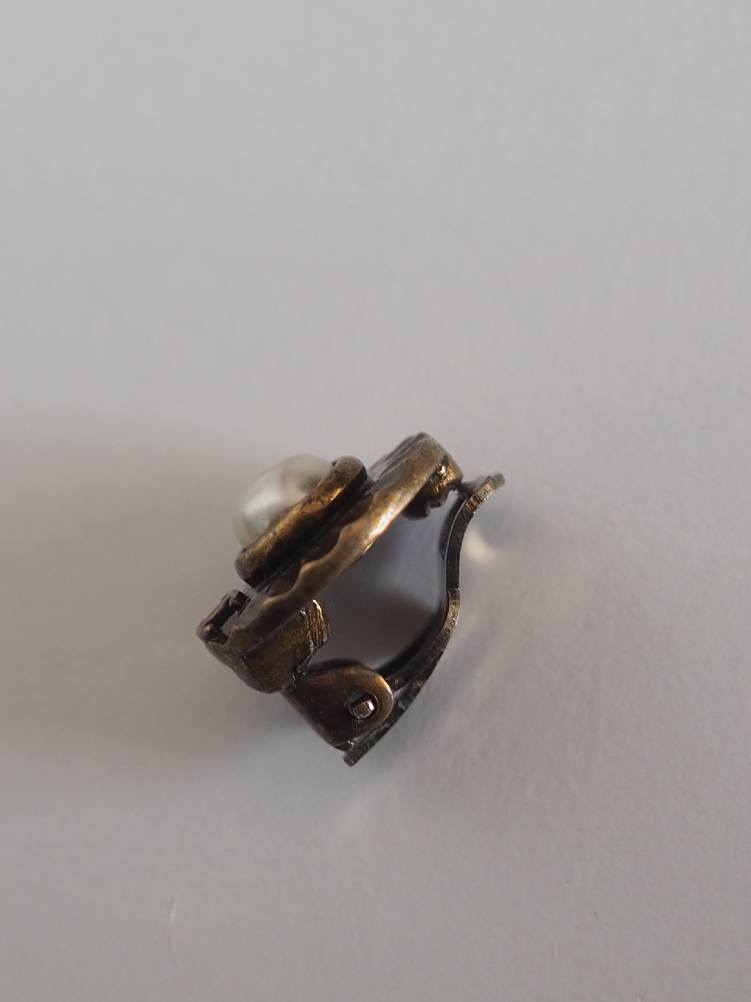 CHANEL COCO Pearl Earrings