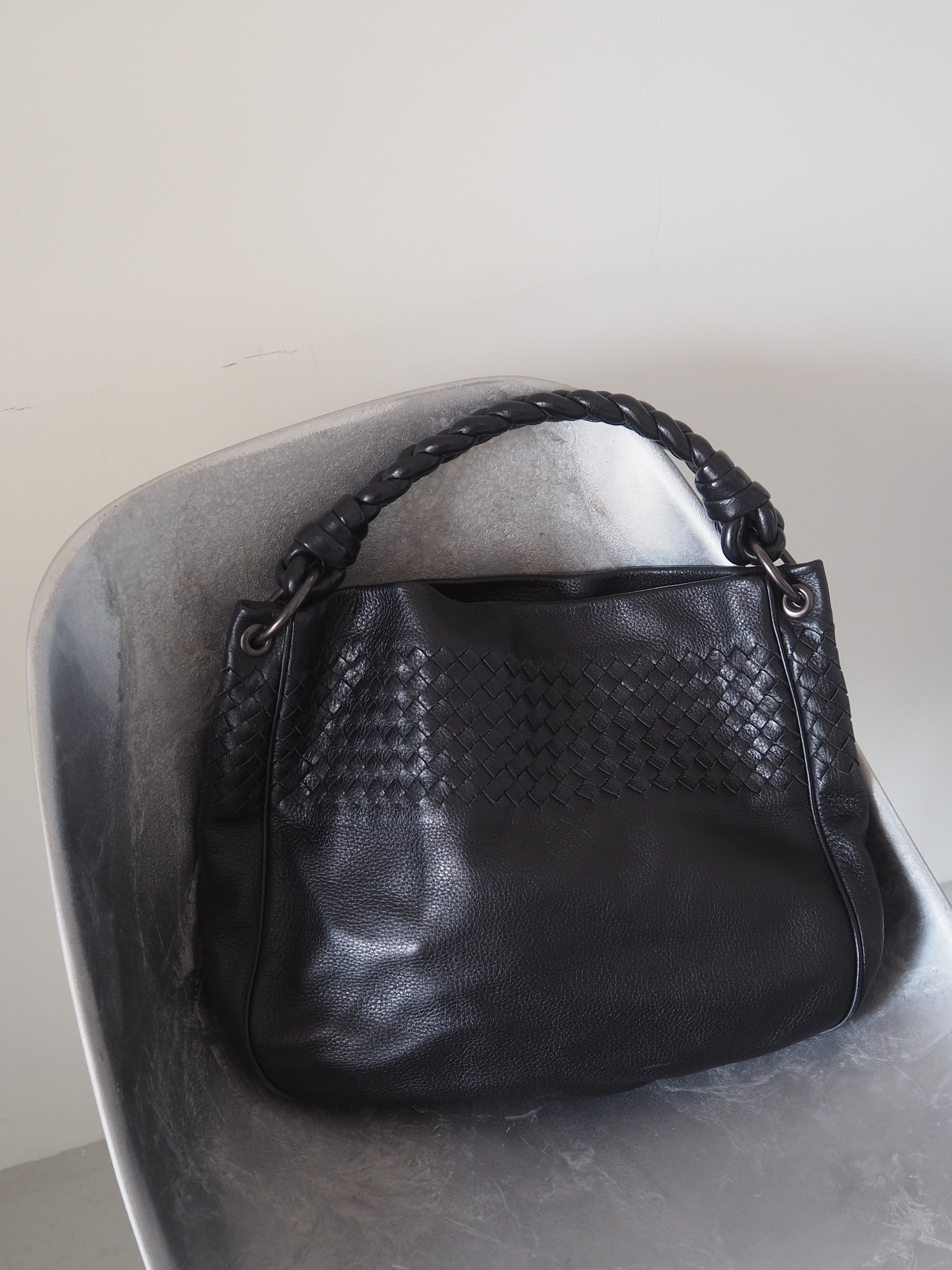 BOTTEGA VENETA Intrechart Shoulder bag