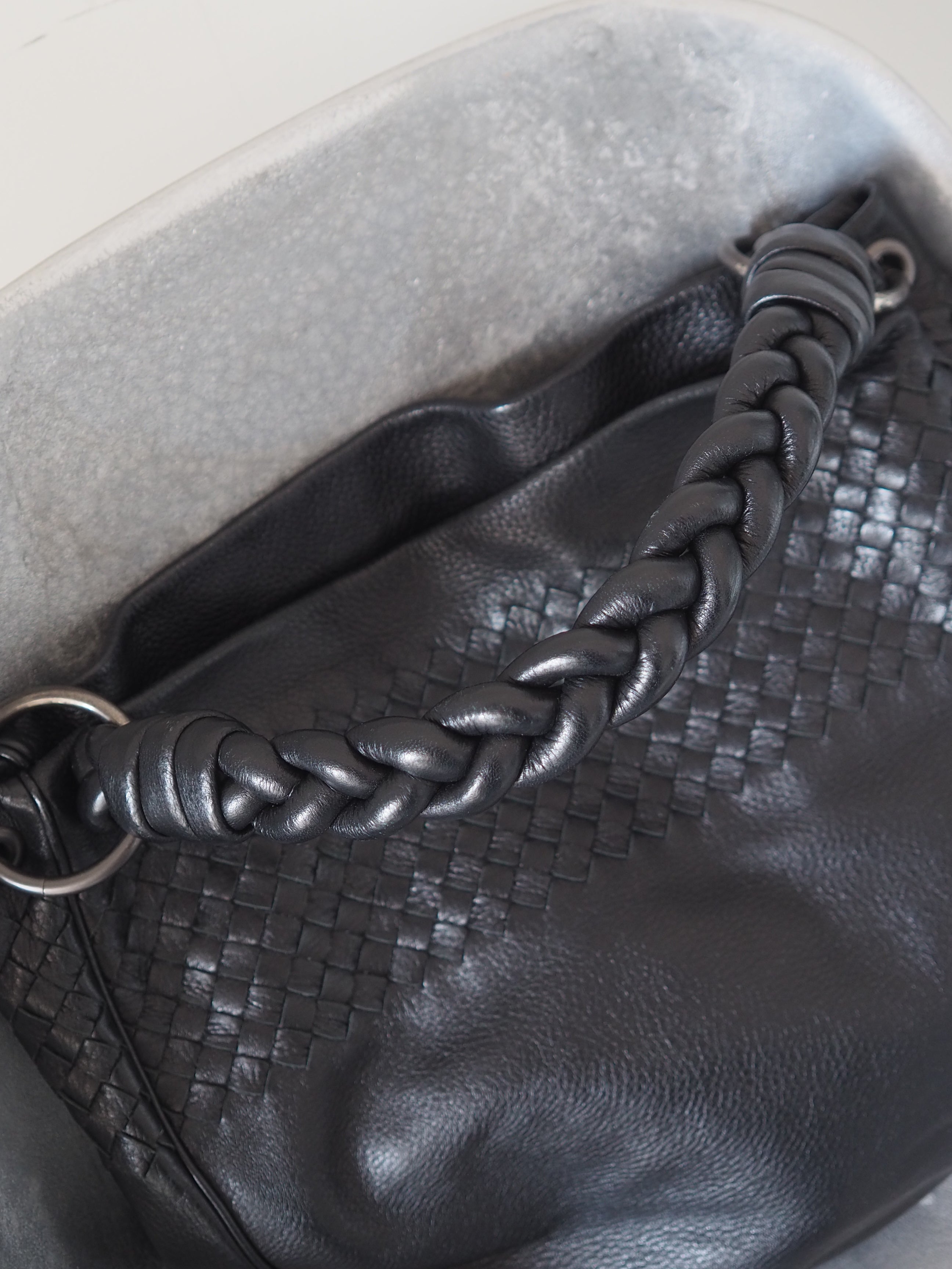 BOTTEGA VENETA Intrechart Shoulder bag