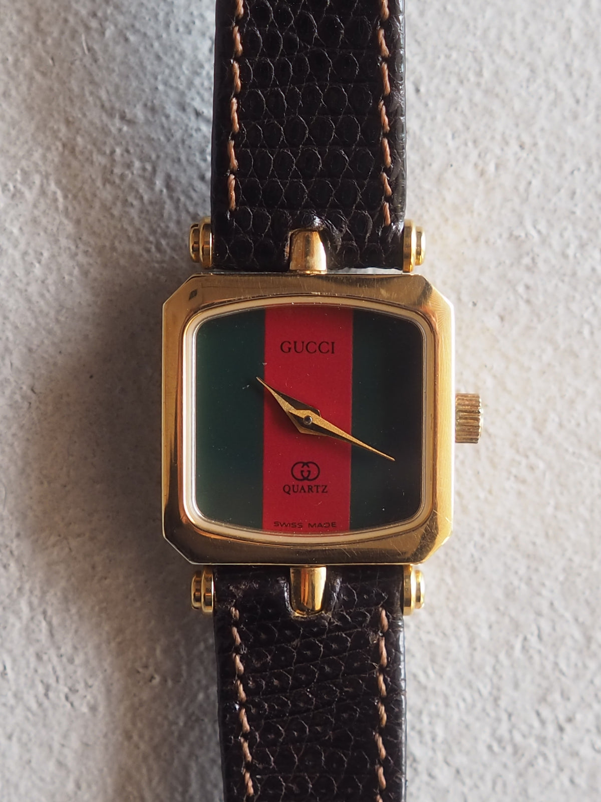 GUCCI グッチ シェリーライン ウォッチ 腕時計 ゴールド レザー 