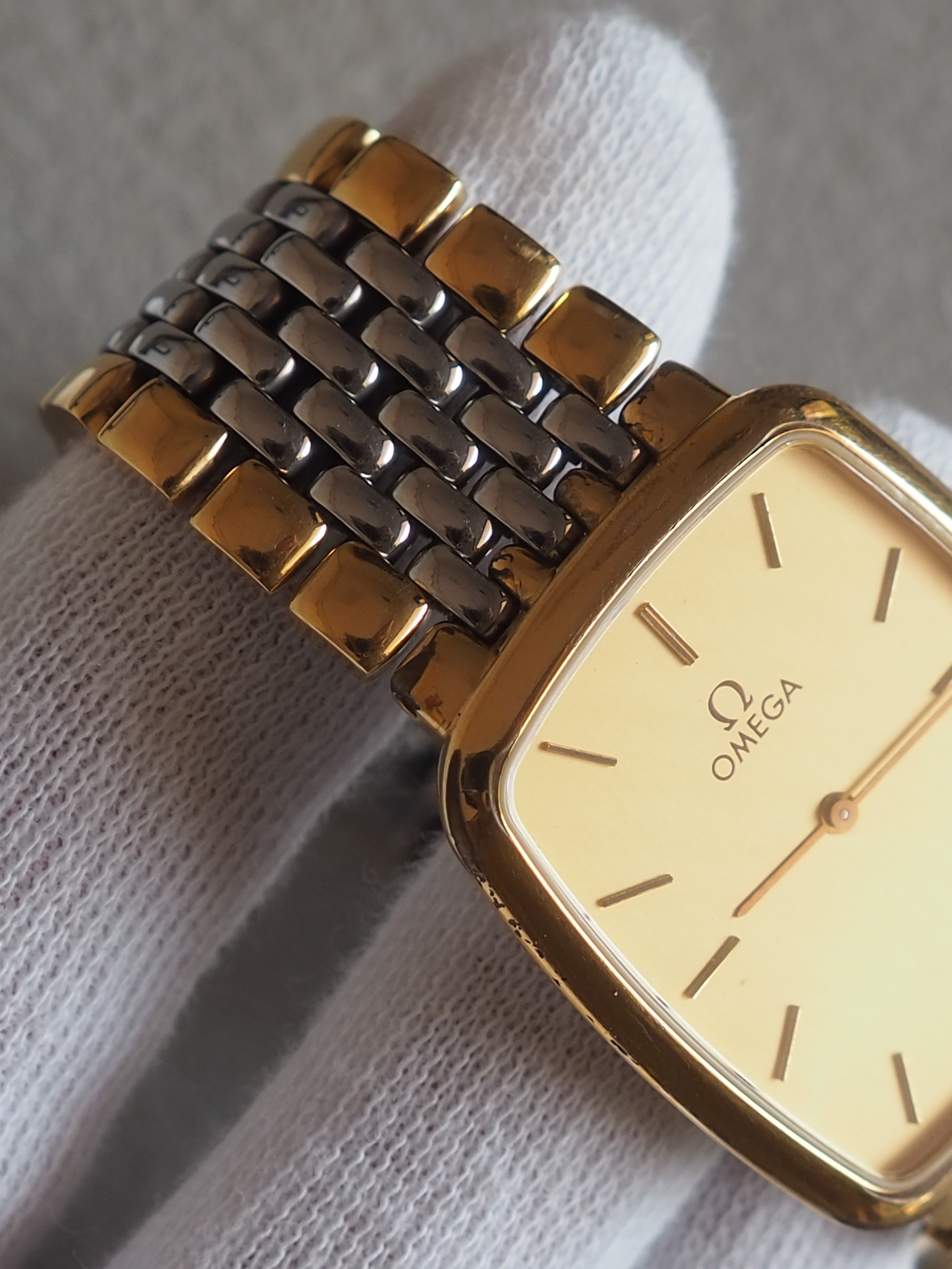 OMEGA DE VILLE Square Watch