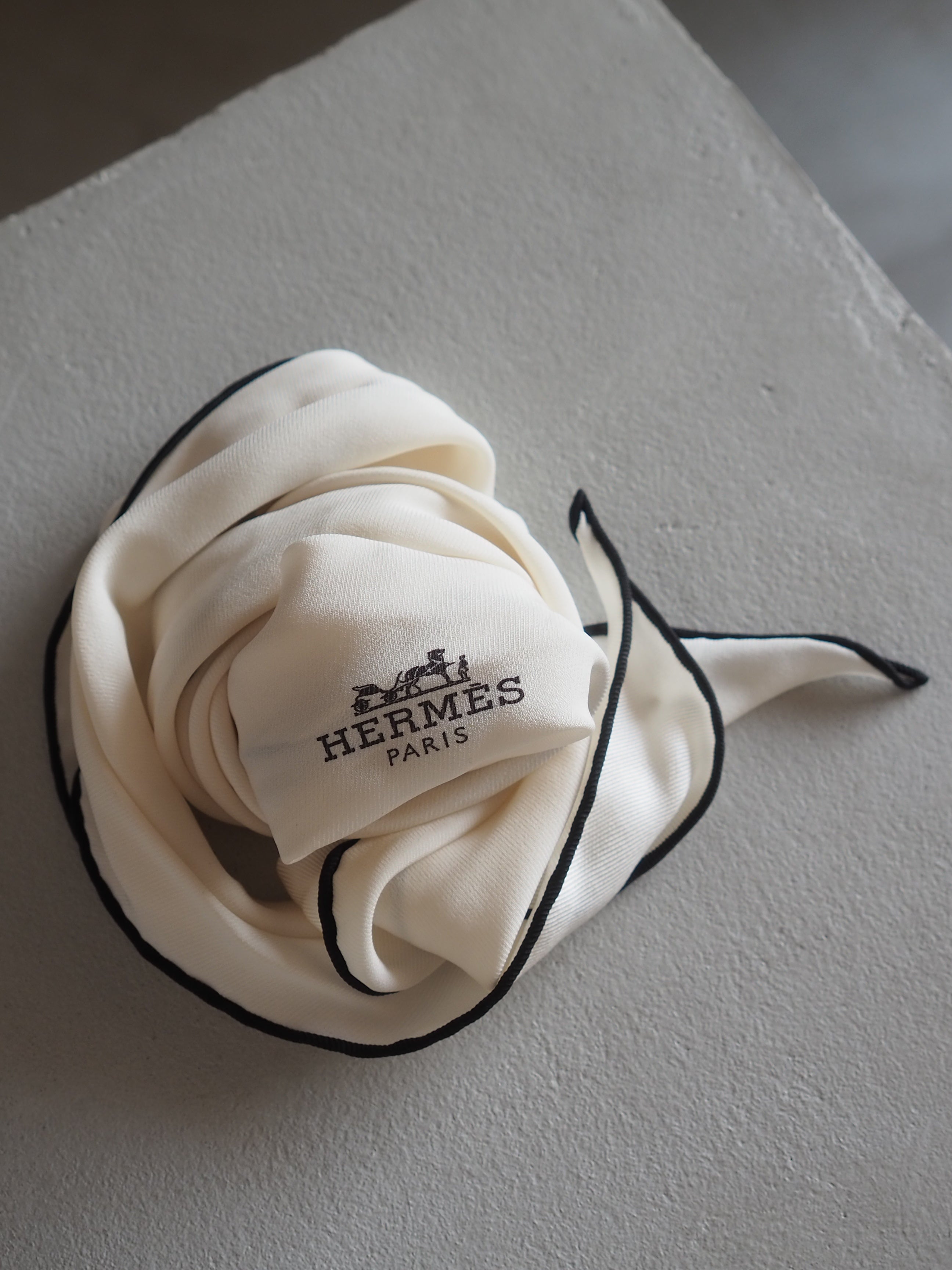 HERMES Losange Scarf