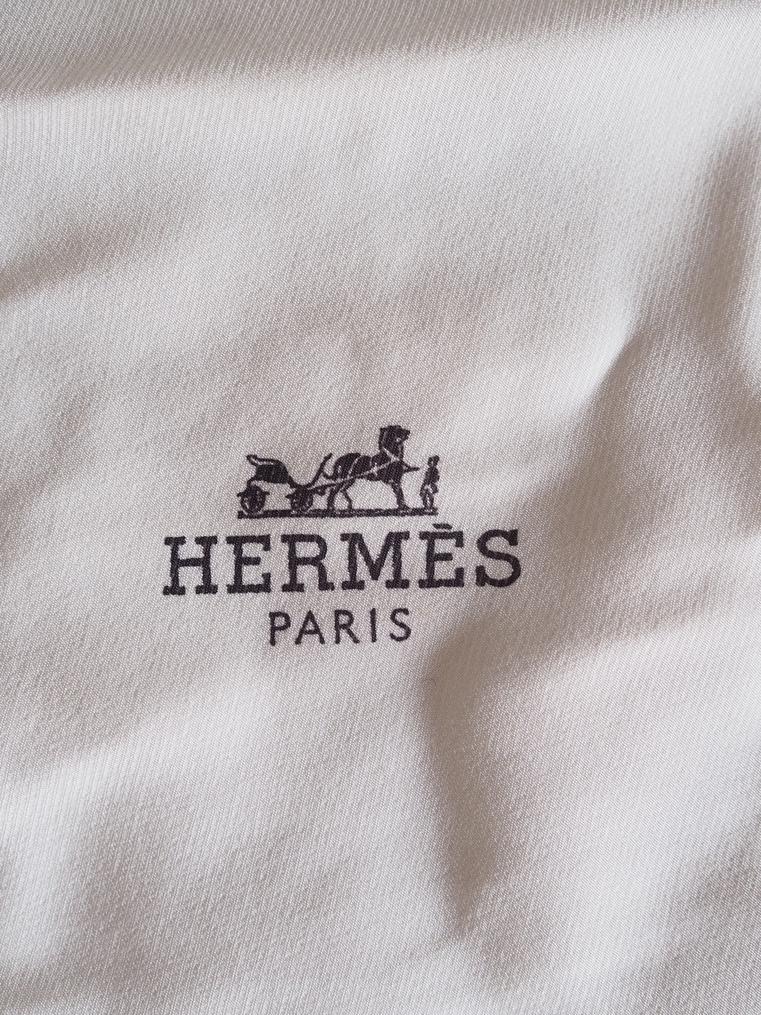 HERMES Losange Scarf