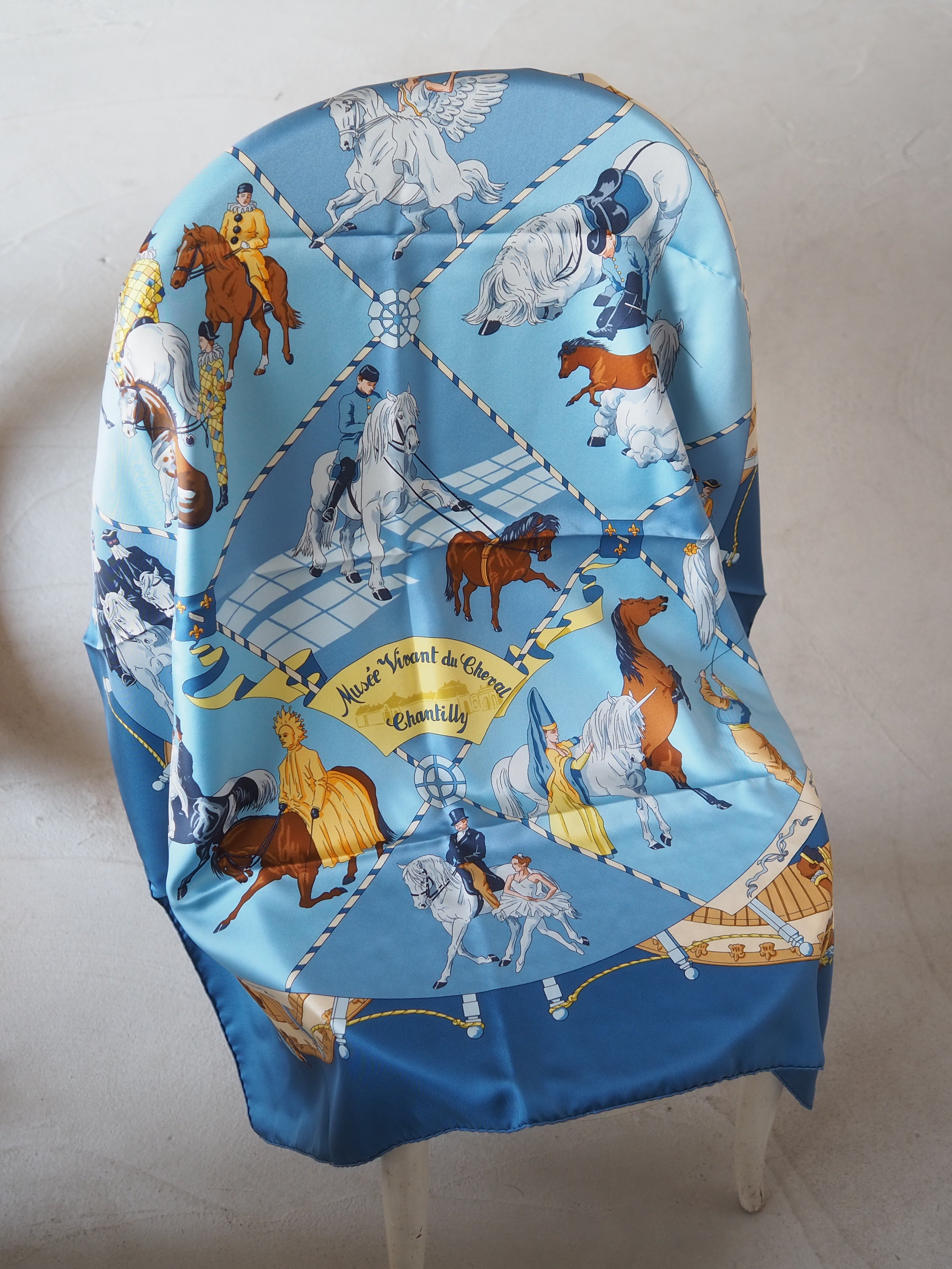 HERMES Scarf Care 90 " La Tour Eiffel S'Envole "