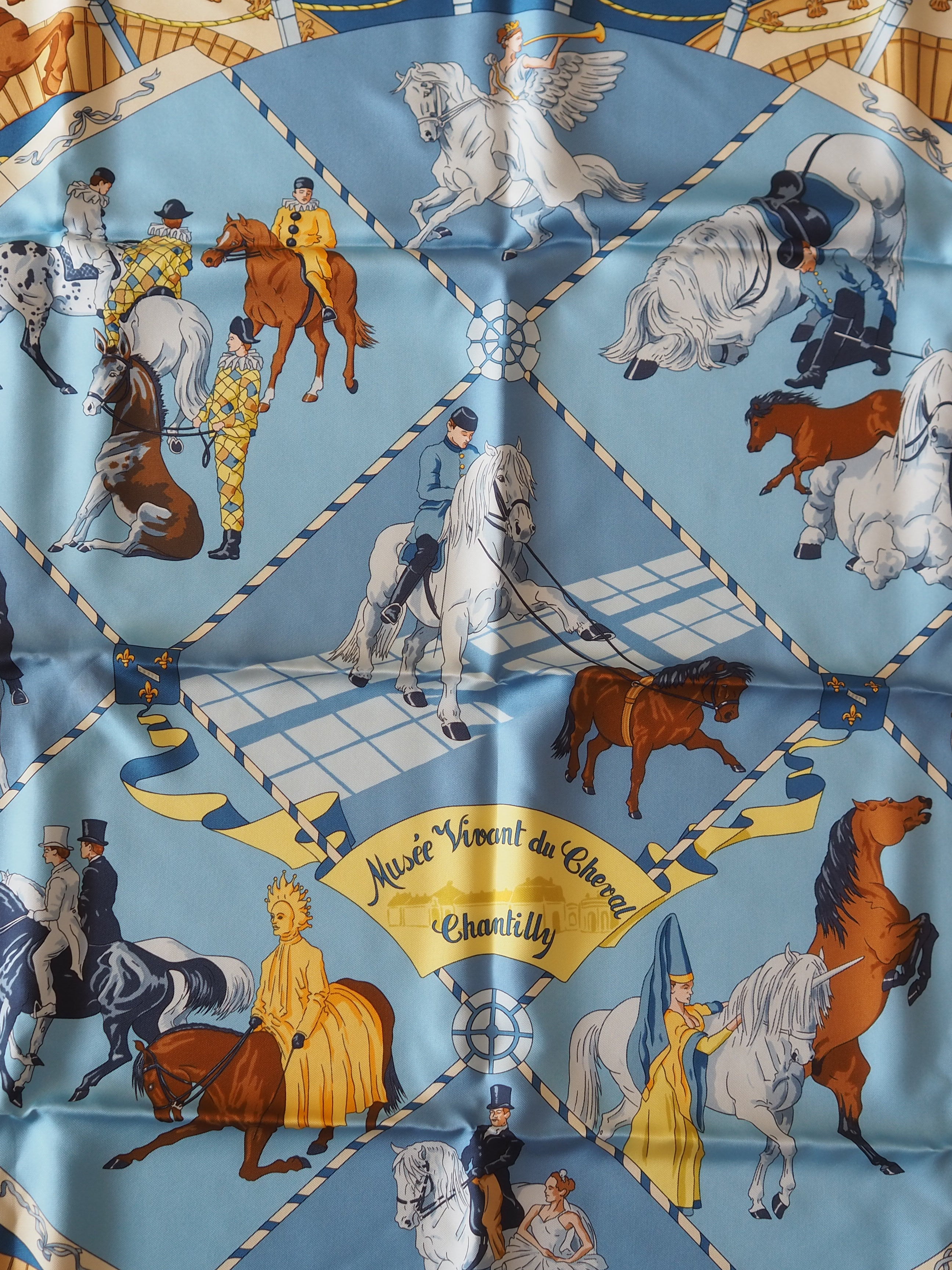 HERMES Scarf Care 90 " La Tour Eiffel S'Envole "