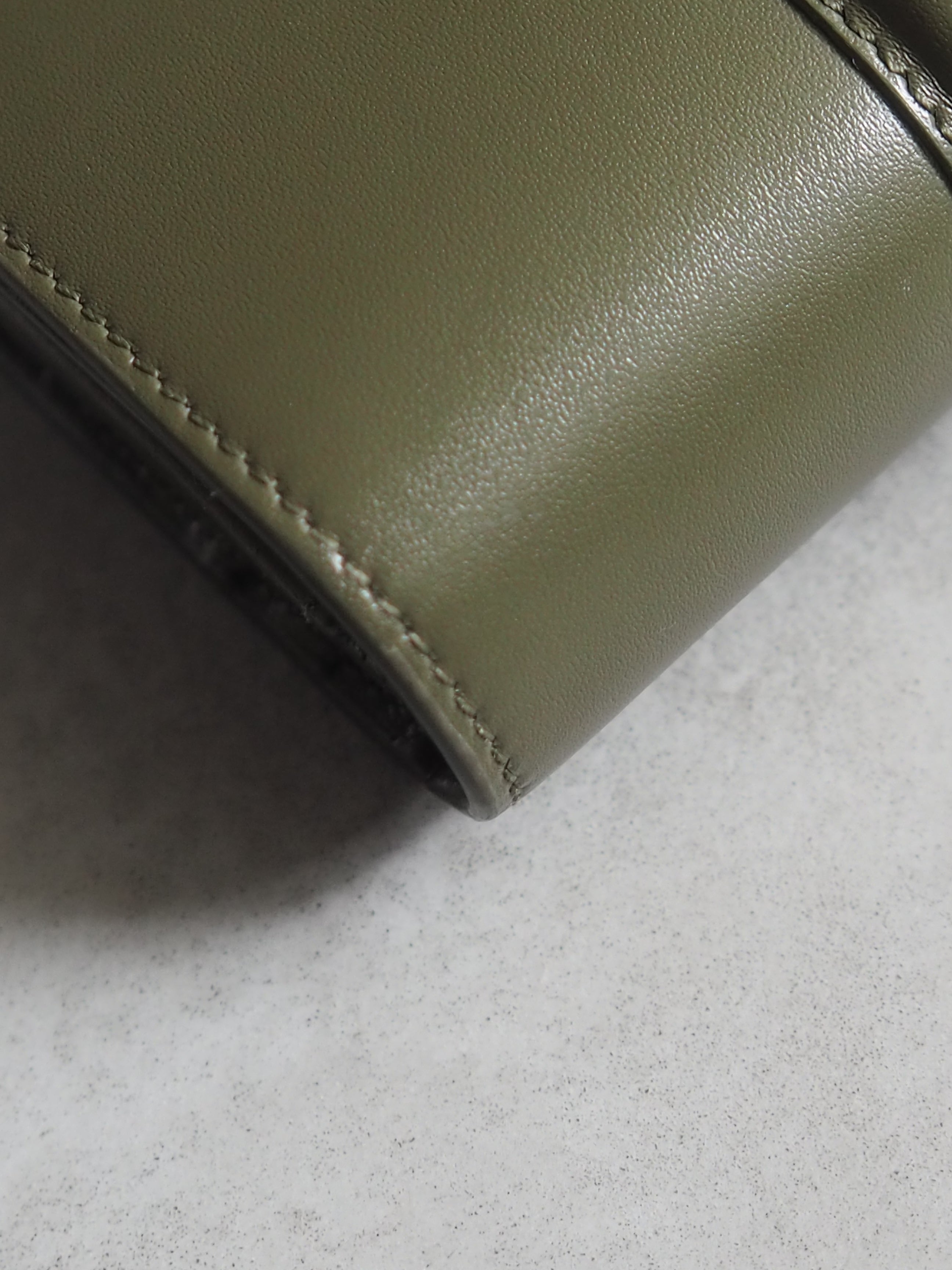 CELINE 16 Seize Compact Wallet