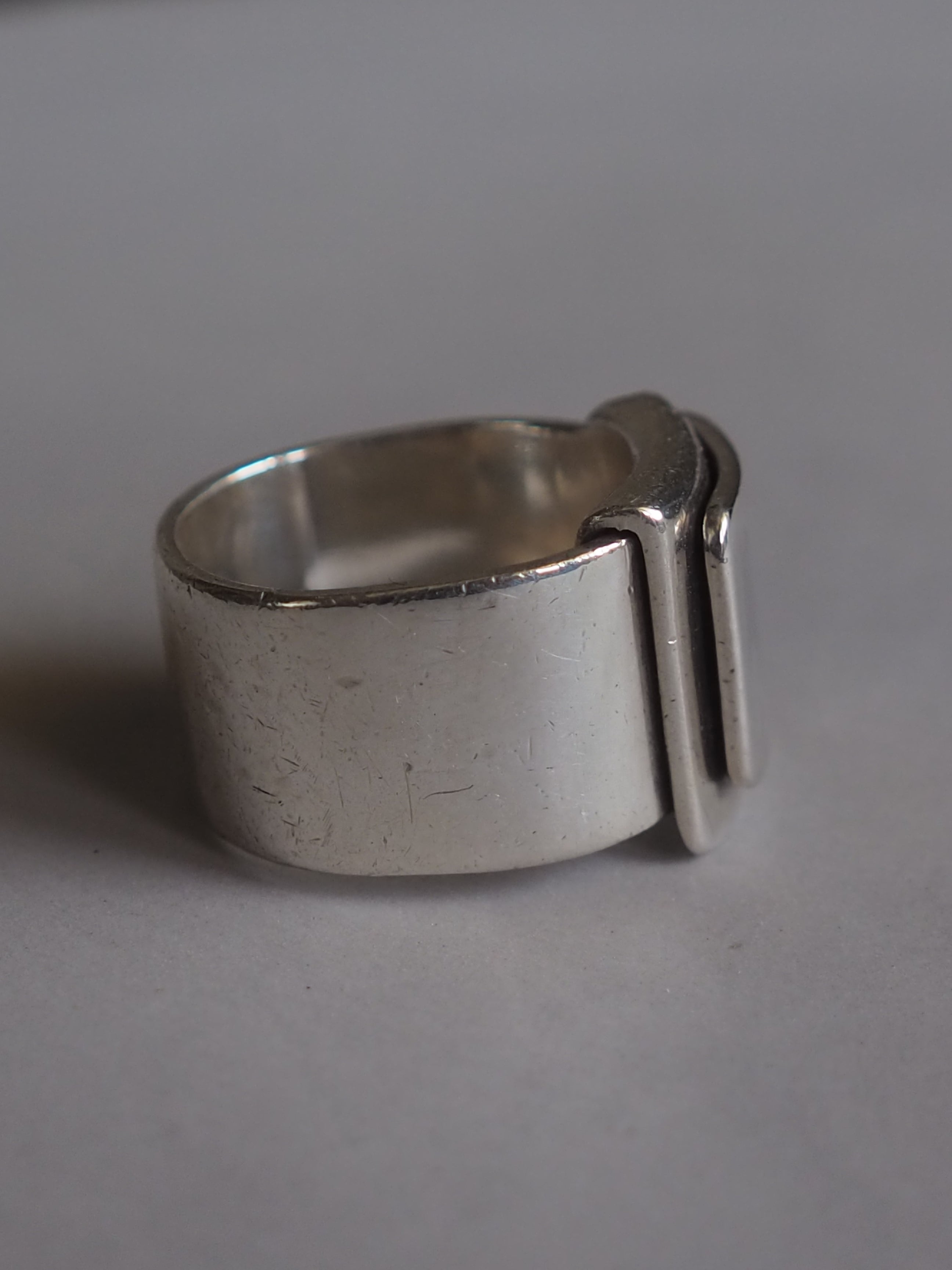 HERMÈS “Folding” Ring