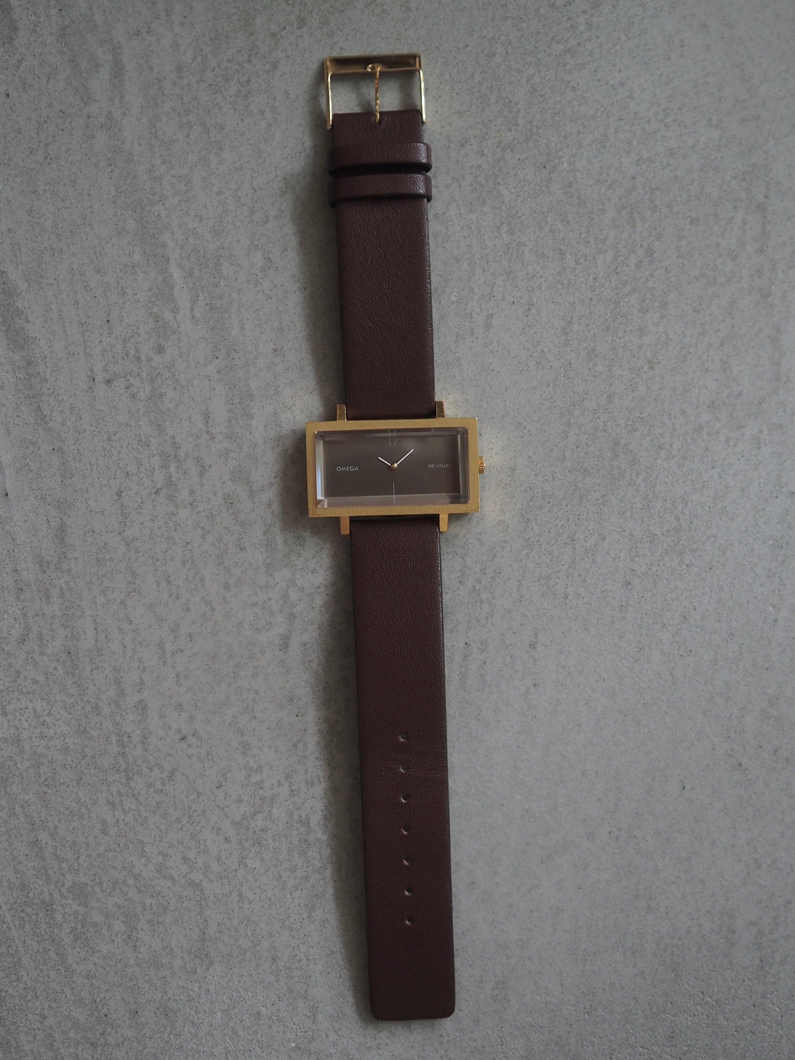 OMEGA Emerald Line Bronze Gold