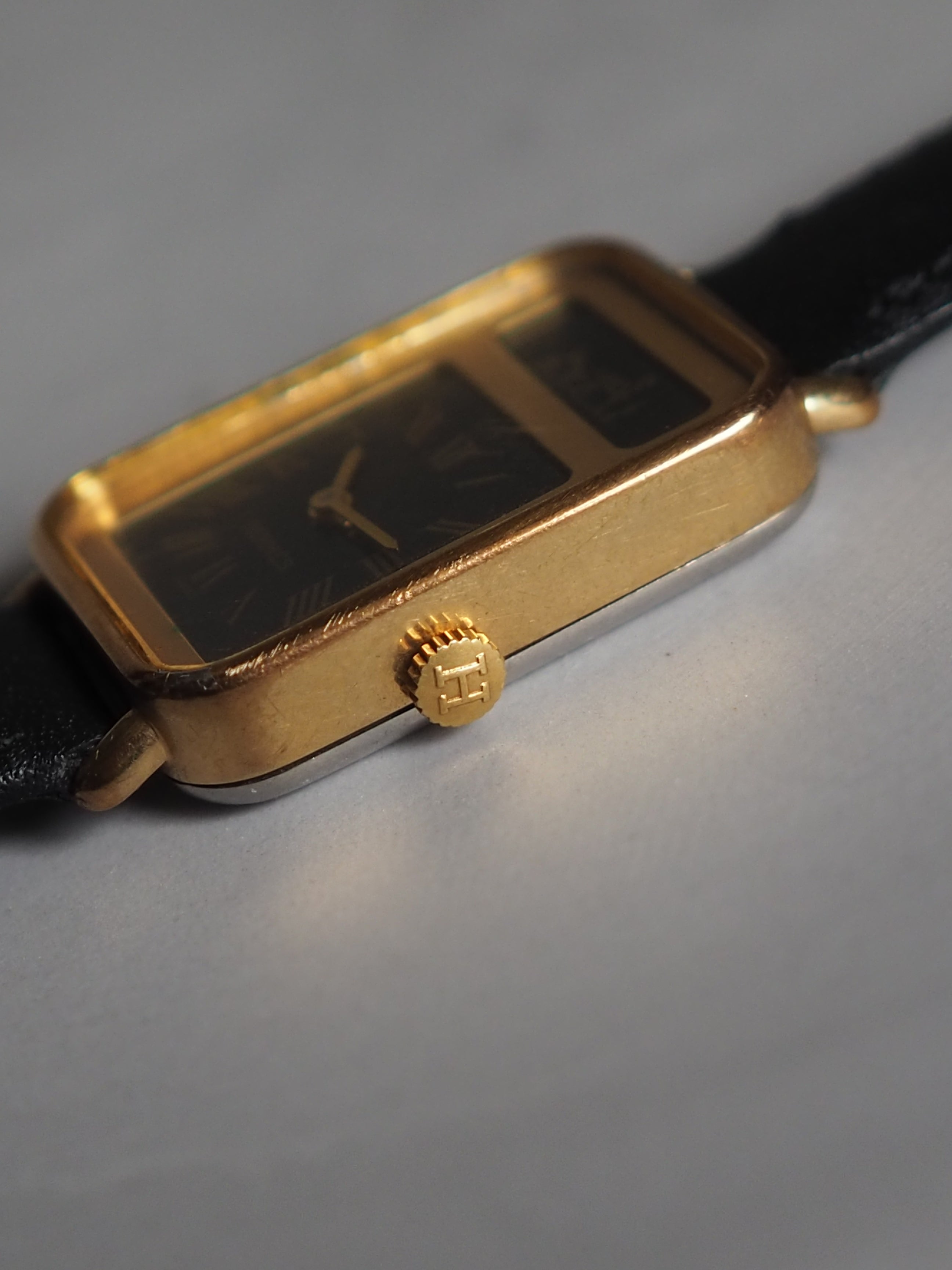 HERMÈS Carréche Watch