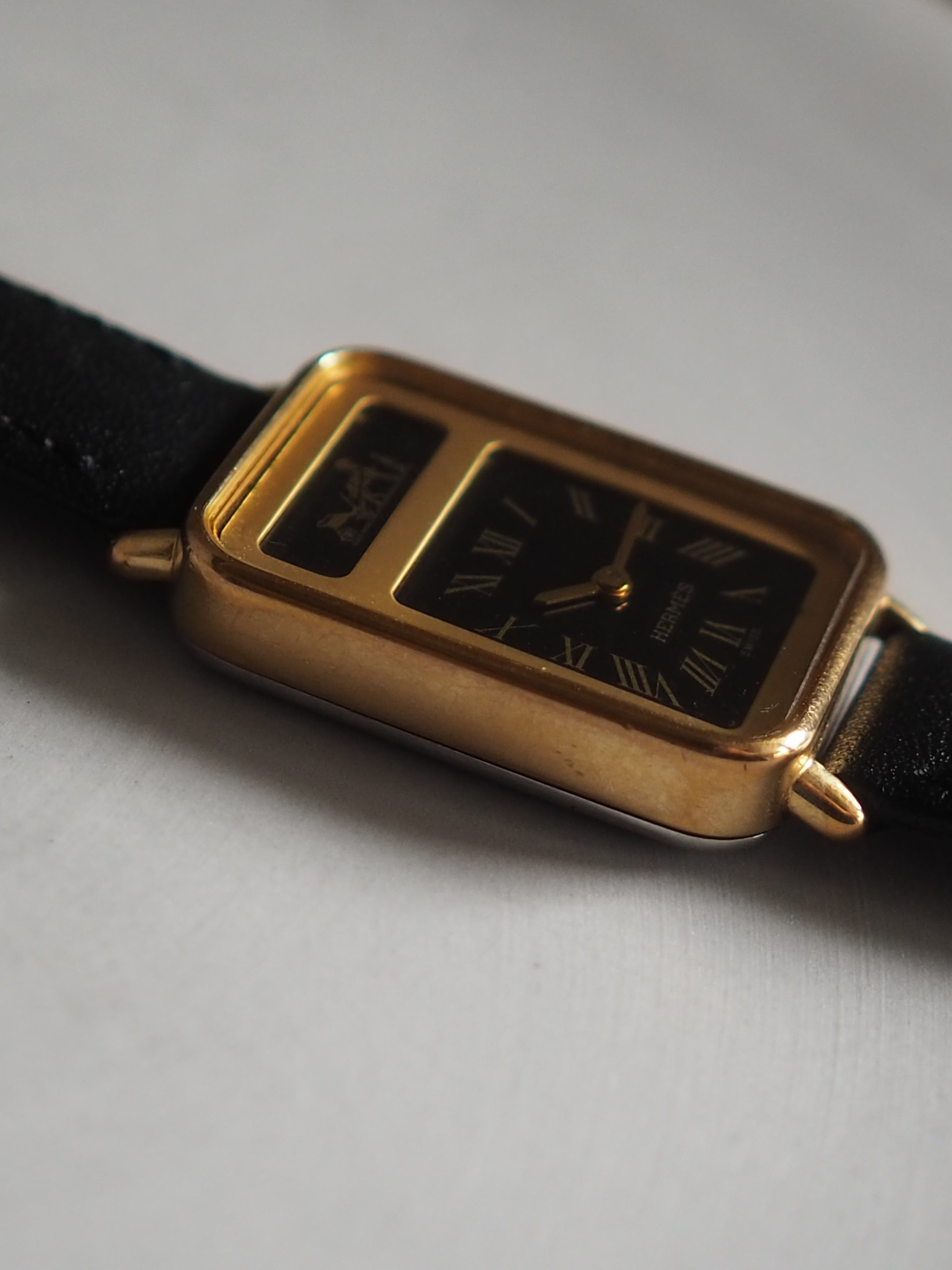 HERMÈS Carréche Watch