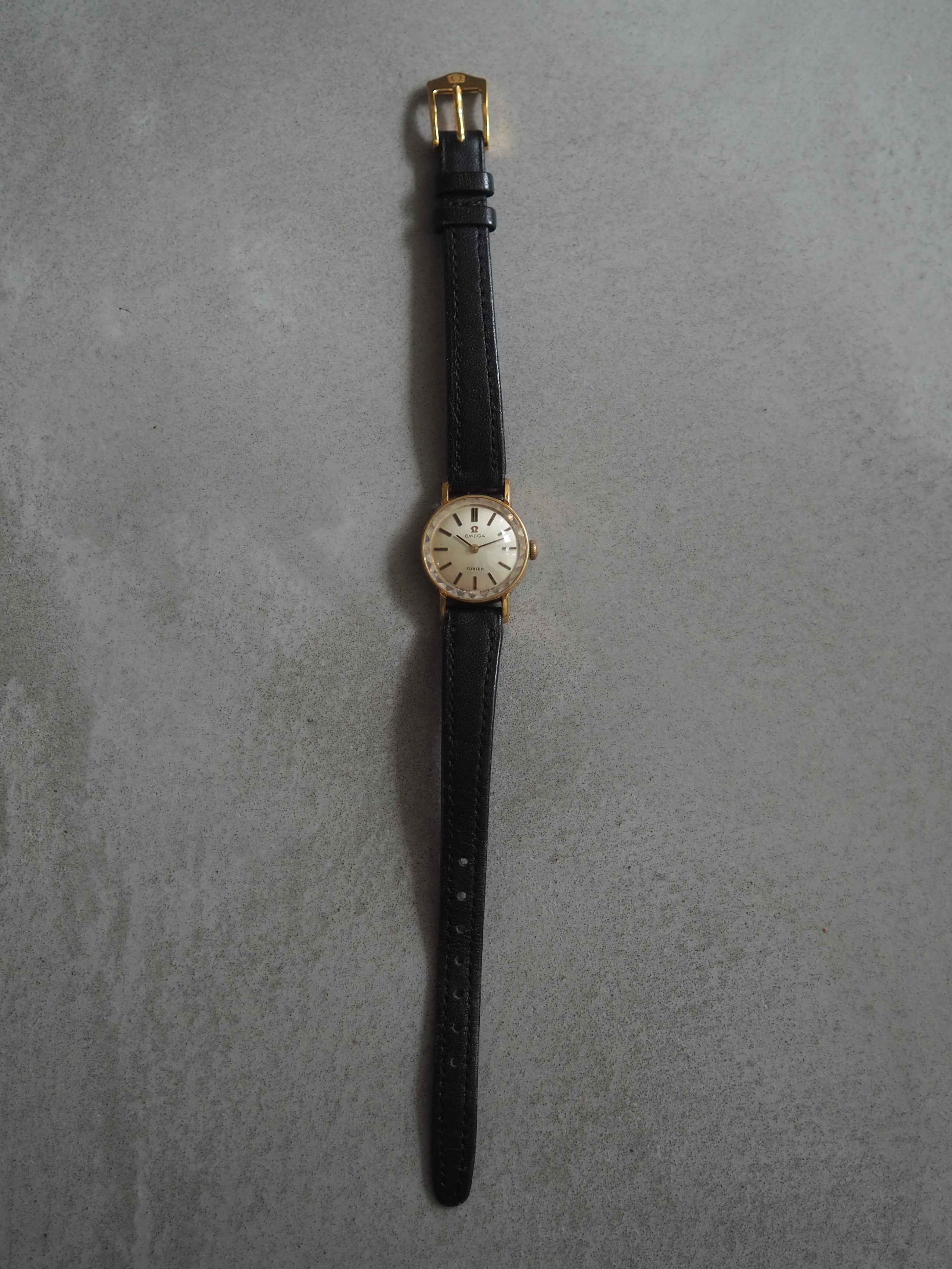 OMEGA TÜRLER Cut Glass Watch