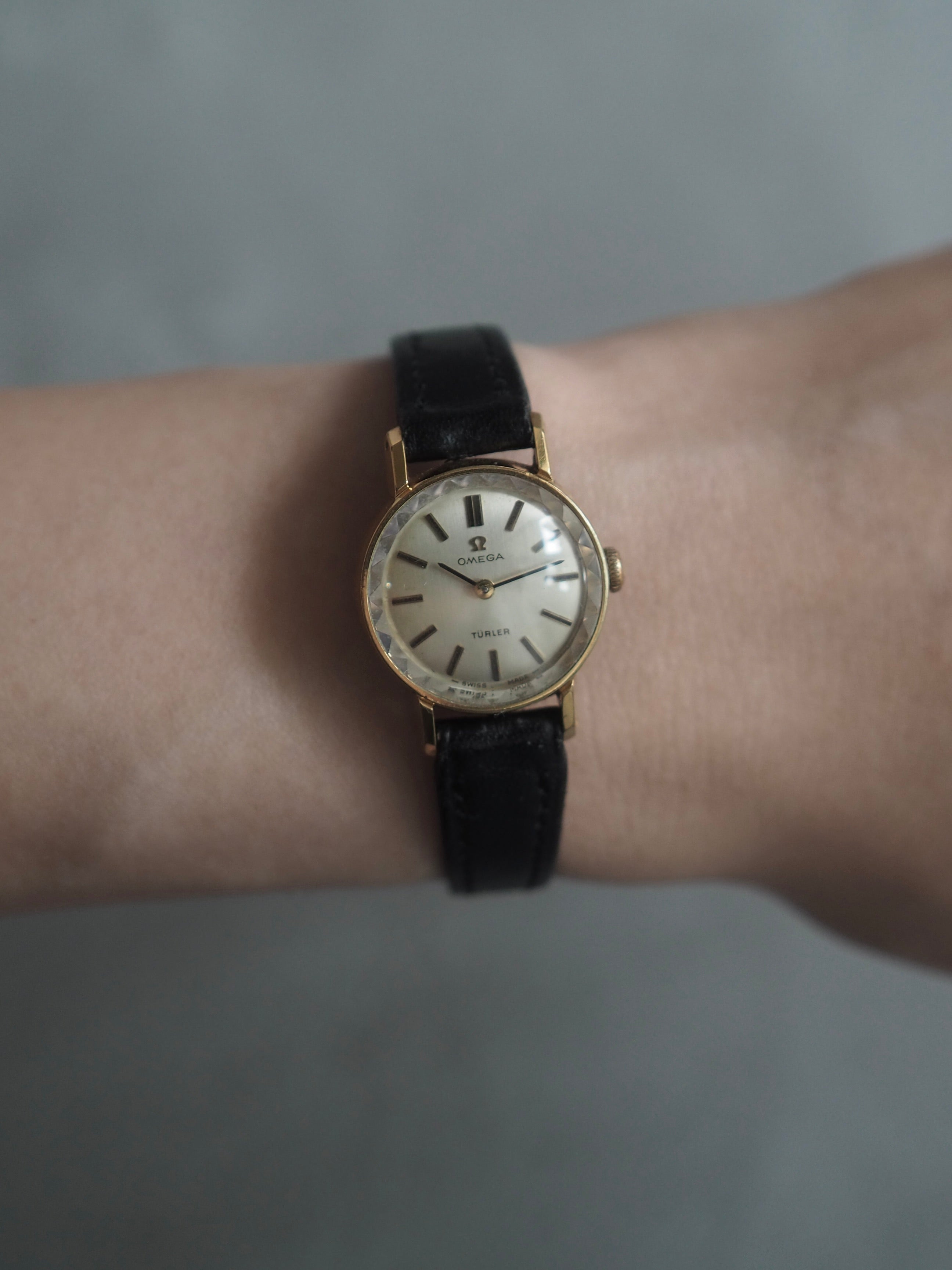 OMEGA TÜRLER Cut Glass Watch