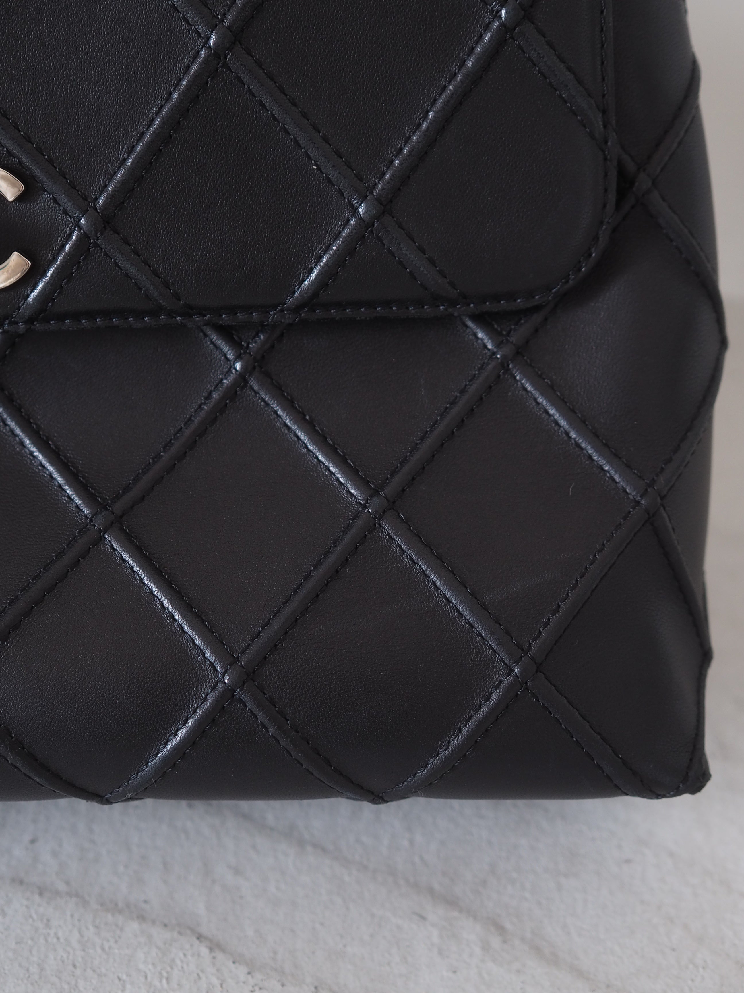 CHANEL Bicolore Shoulder Bag