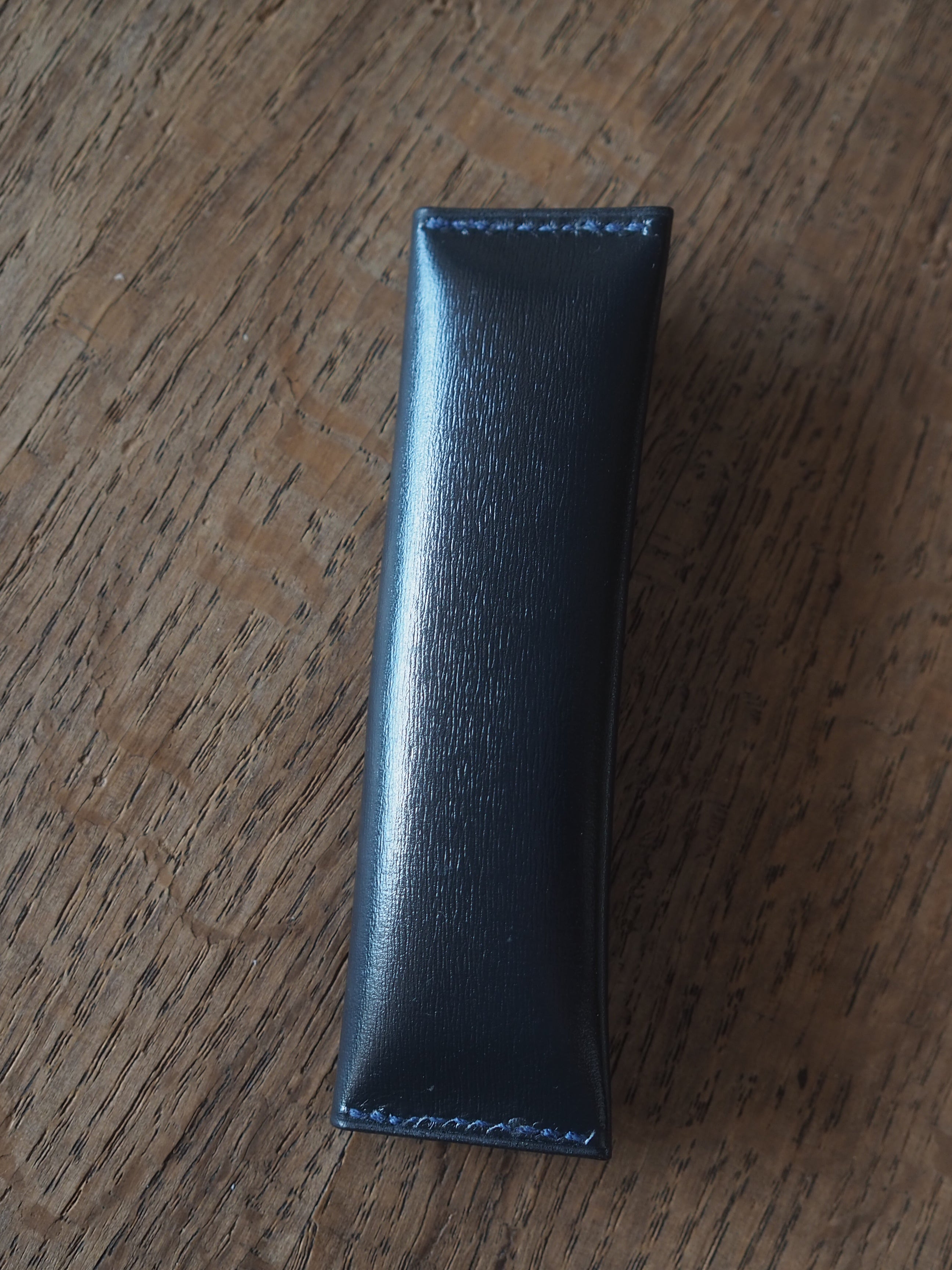 HERMÈS Buffalo Horn Comb Leather Case