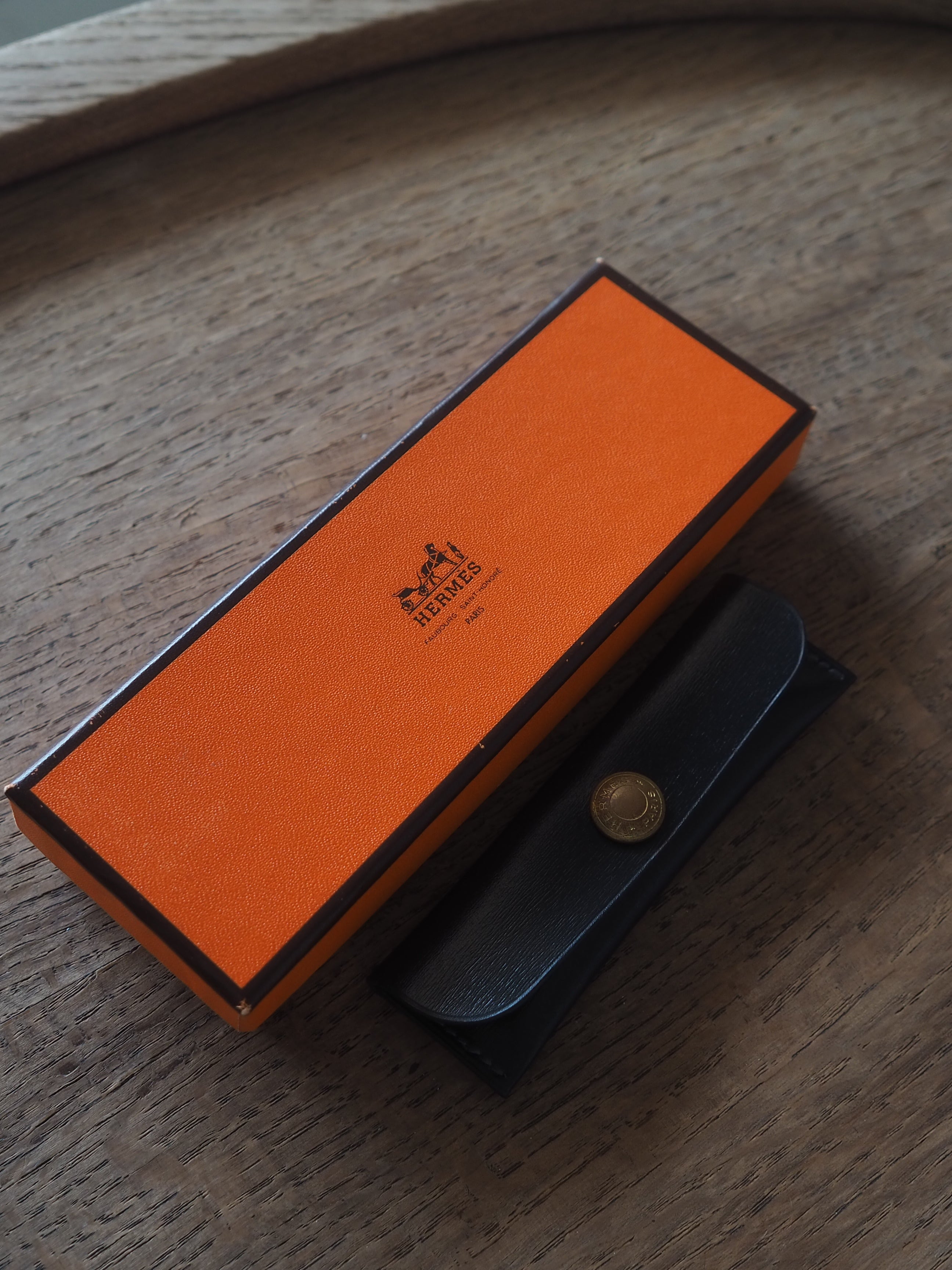 HERMÈS Buffalo Horn Comb Leather Case