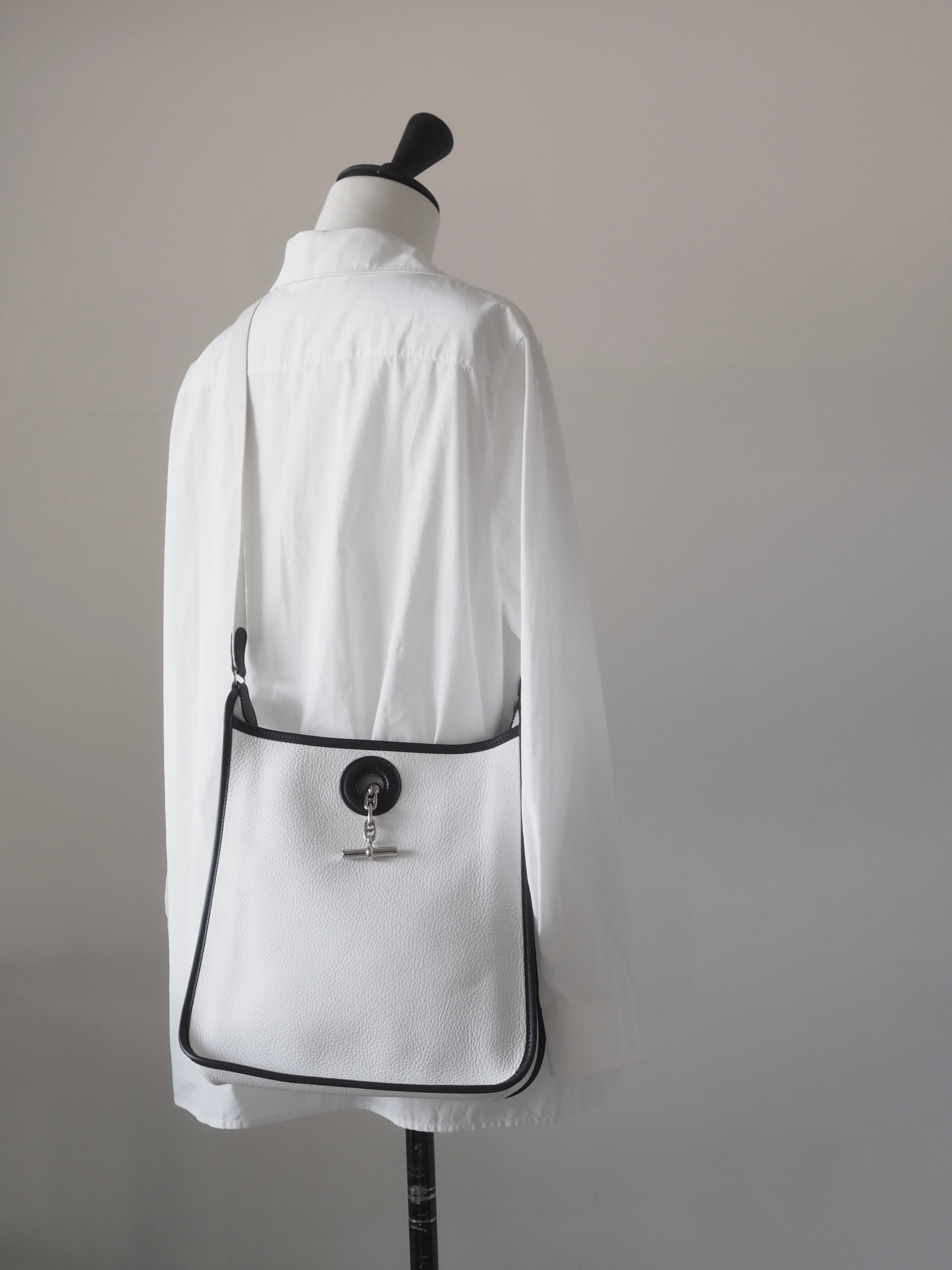 HERMÈS Vespa PM Shoulder Bag Bicolor
