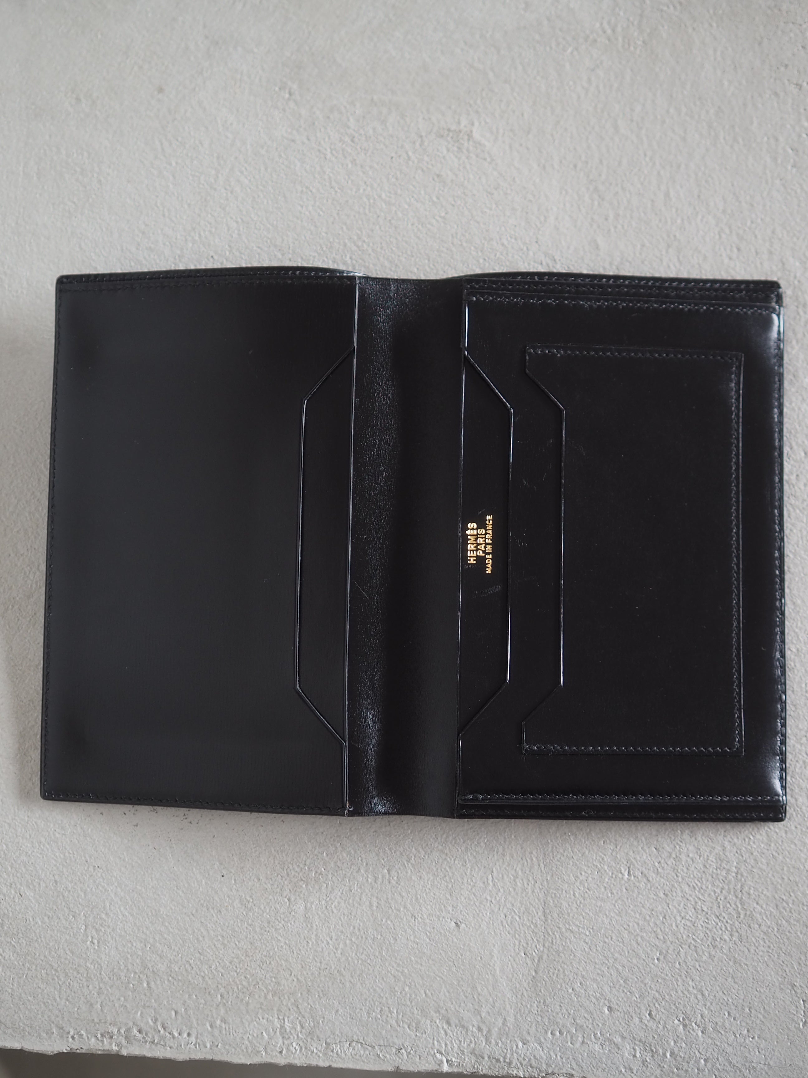 HERMÈS Box Calf Passport Case